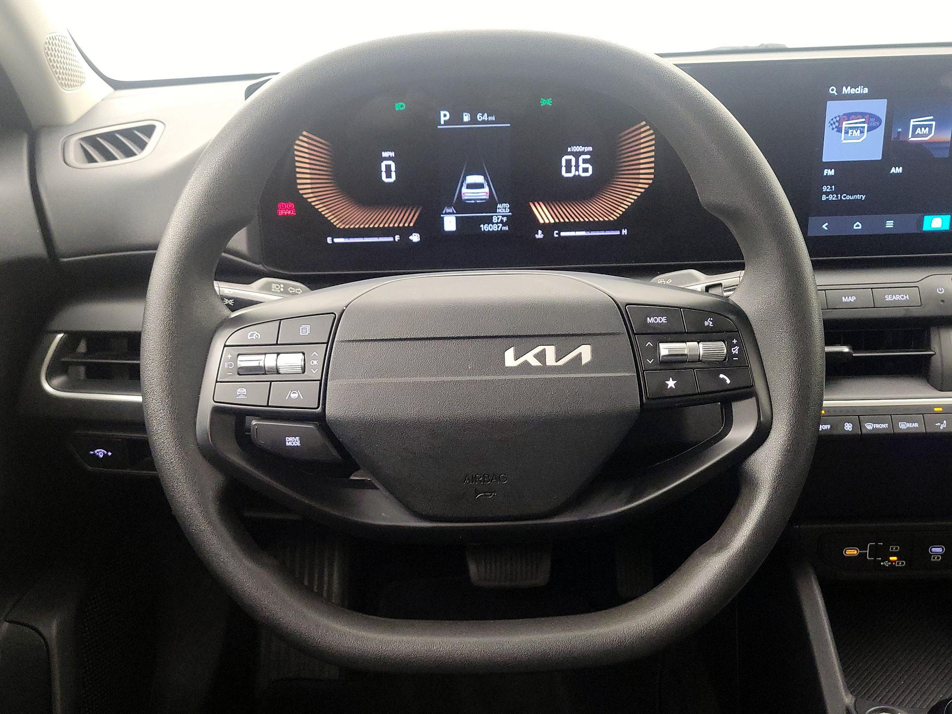 Thumbnail: 2025 Kia K4 - 10