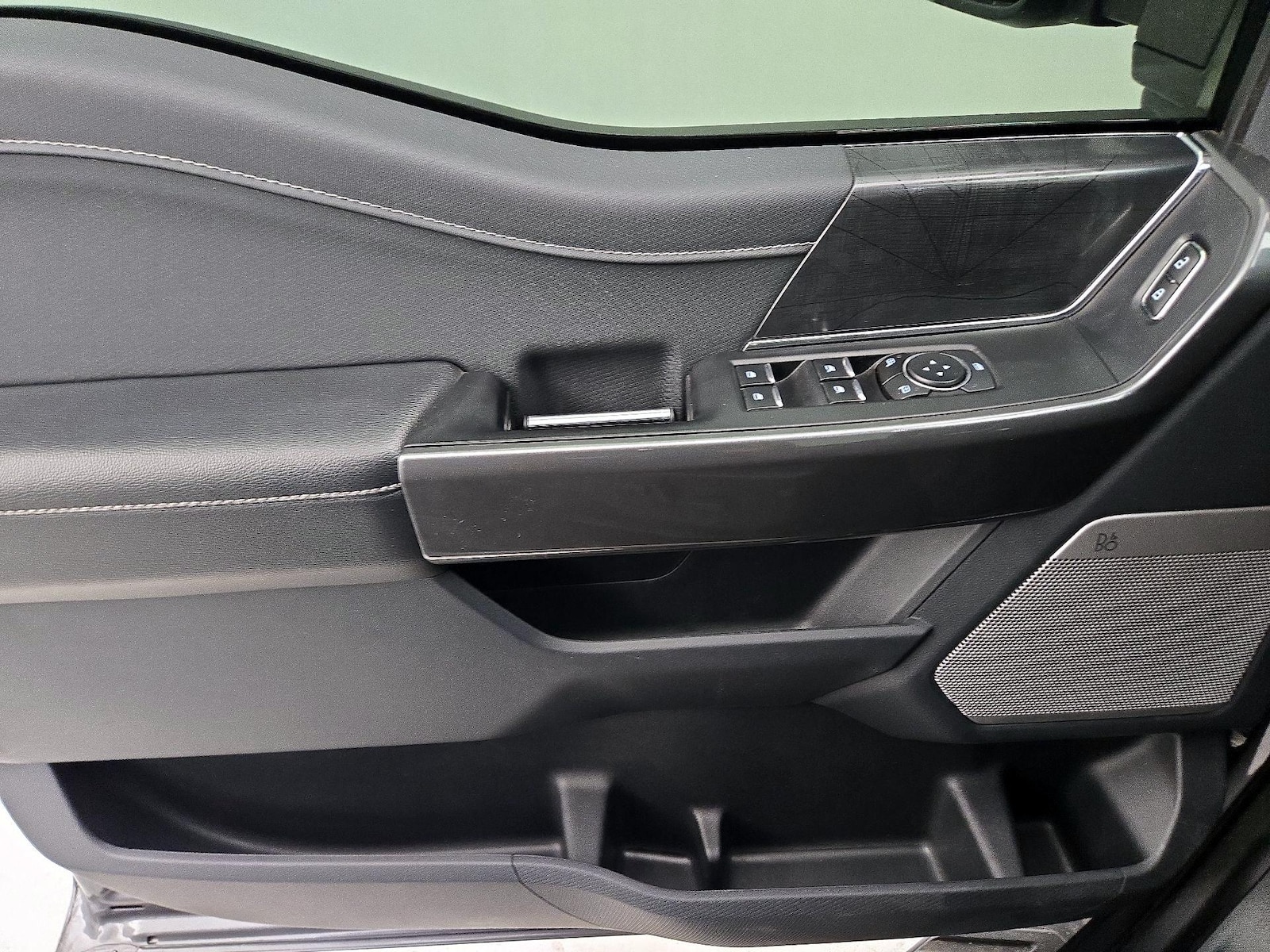 2023 Ford F-150 XLT - Photo 13