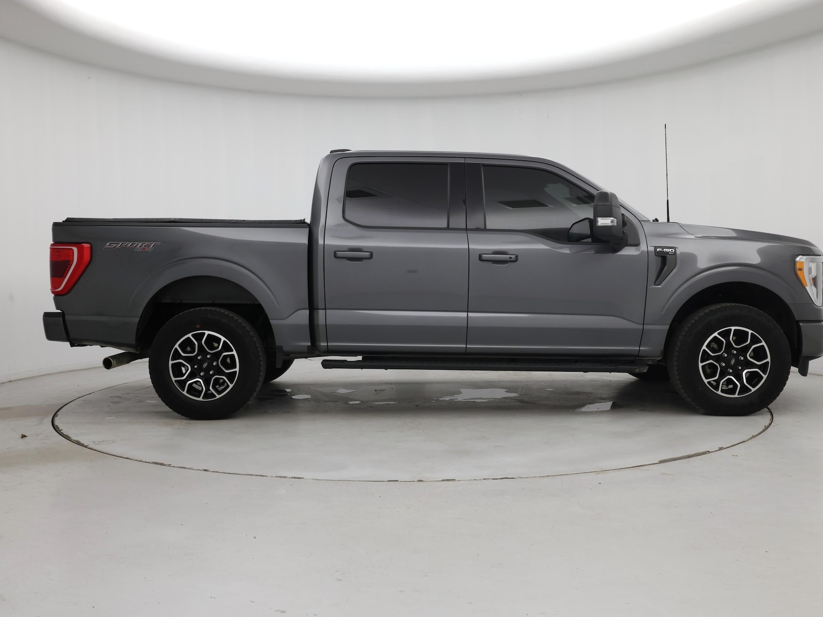 2023 Ford F-150 XLT - Photo 8