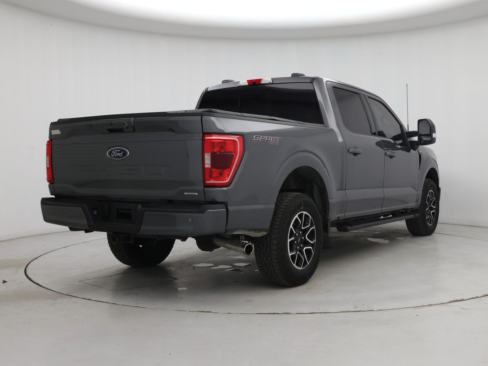 2023 Ford F-150 XLT - Photo 9