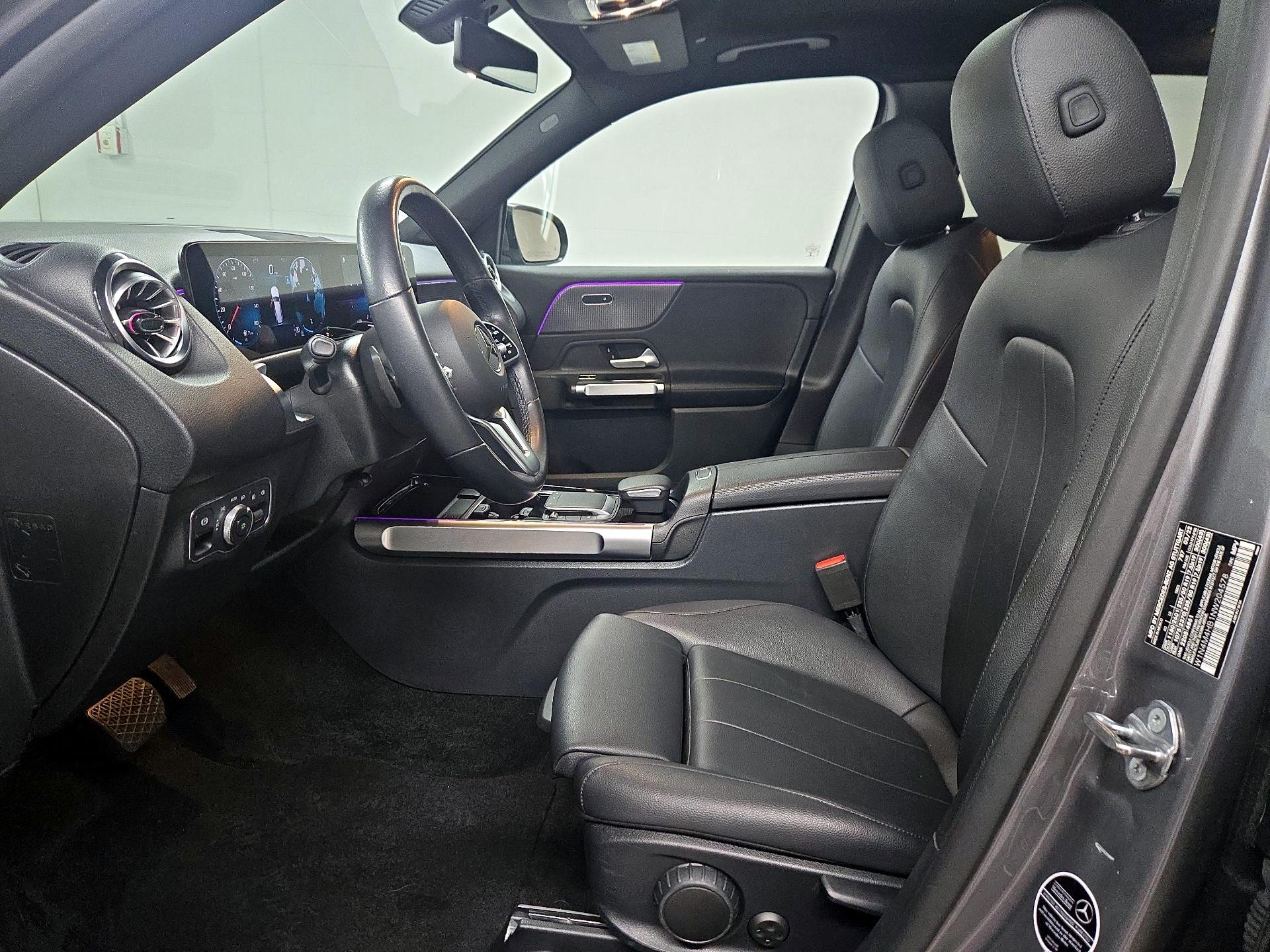 Thumbnail: 2022 Mercedes-Benz GLB - 11