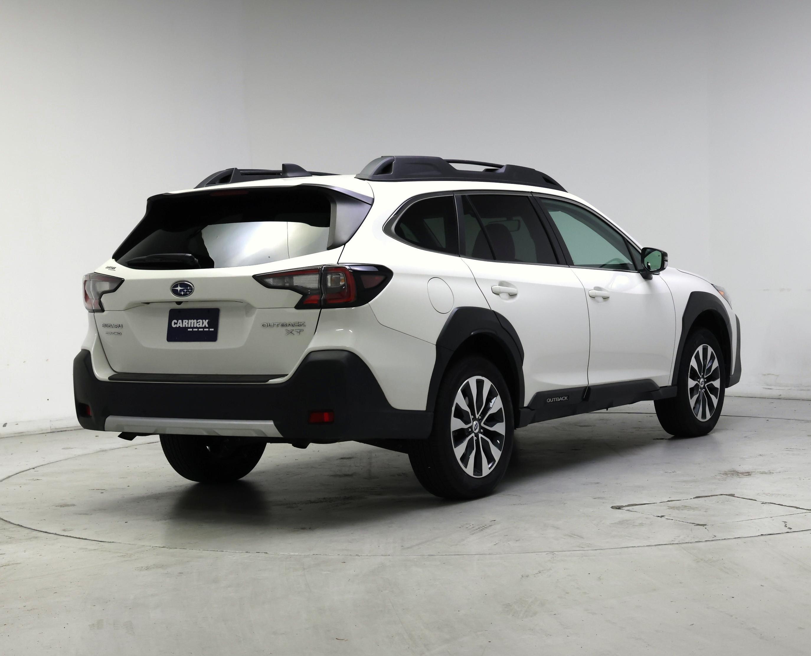 Thumbnail: 2023 Subaru Outback - 8