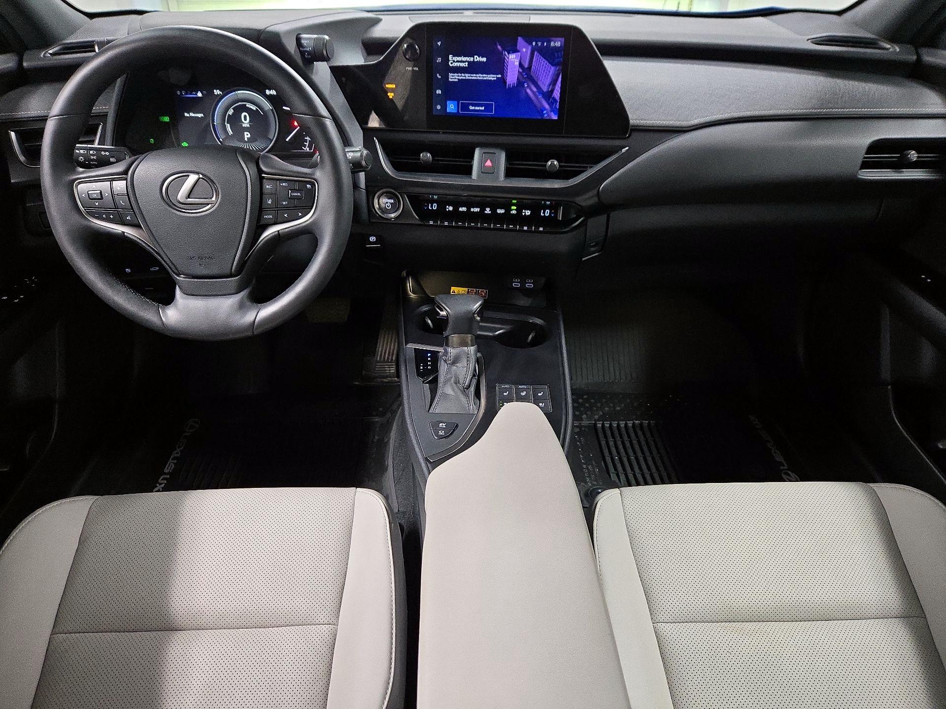 Thumbnail: 2023 Lexus UX - 9