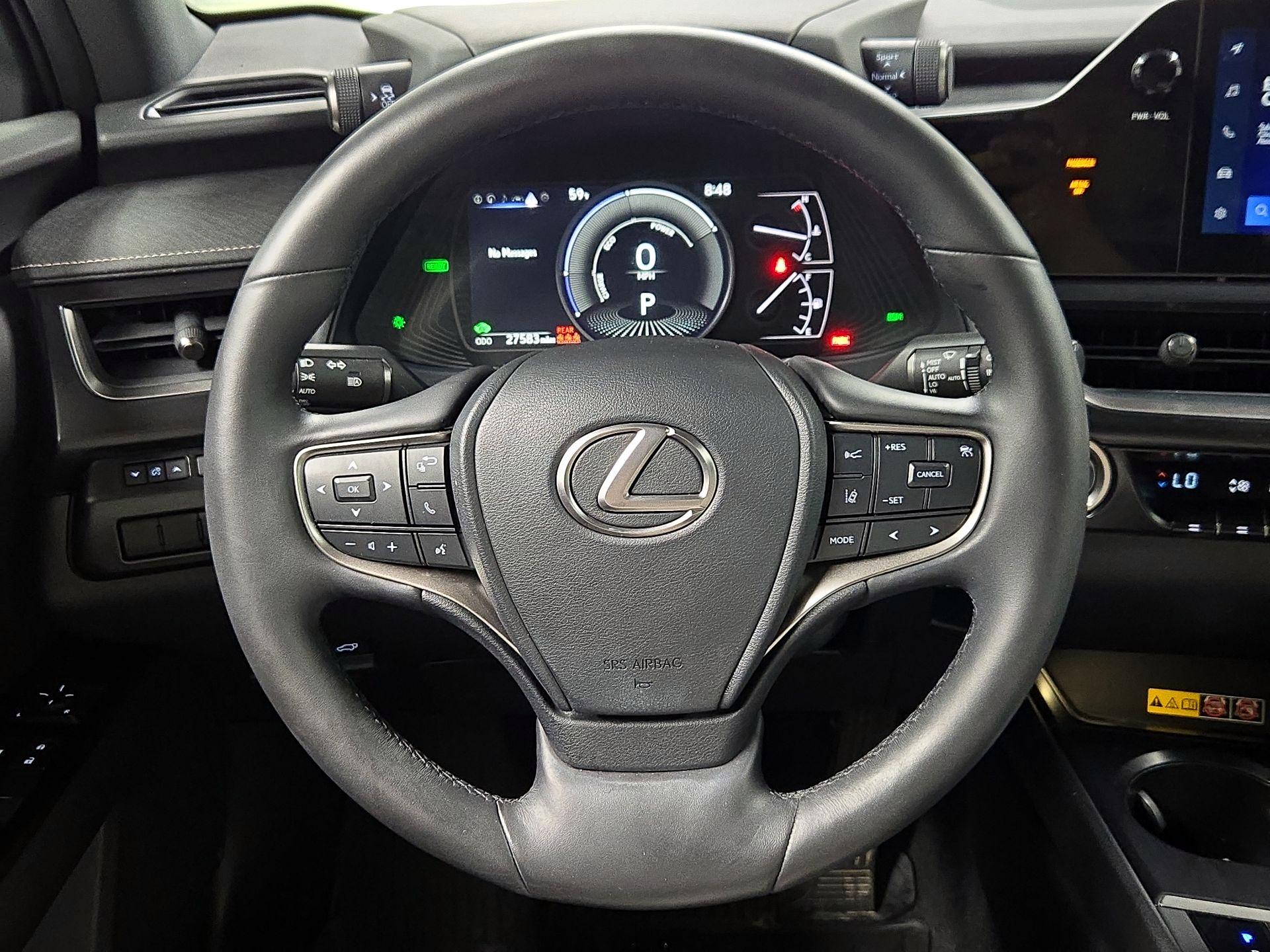 Thumbnail: 2023 Lexus UX - 10