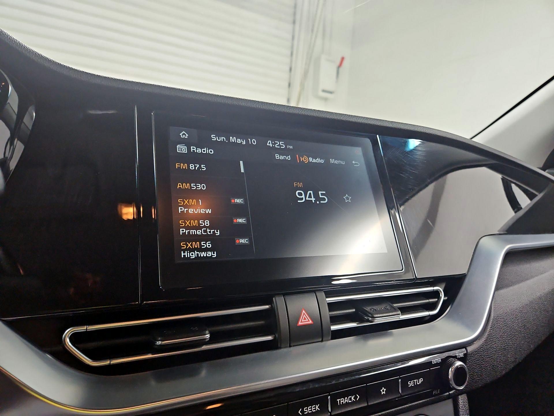 Thumbnail: 2020 Kia Niro - 15