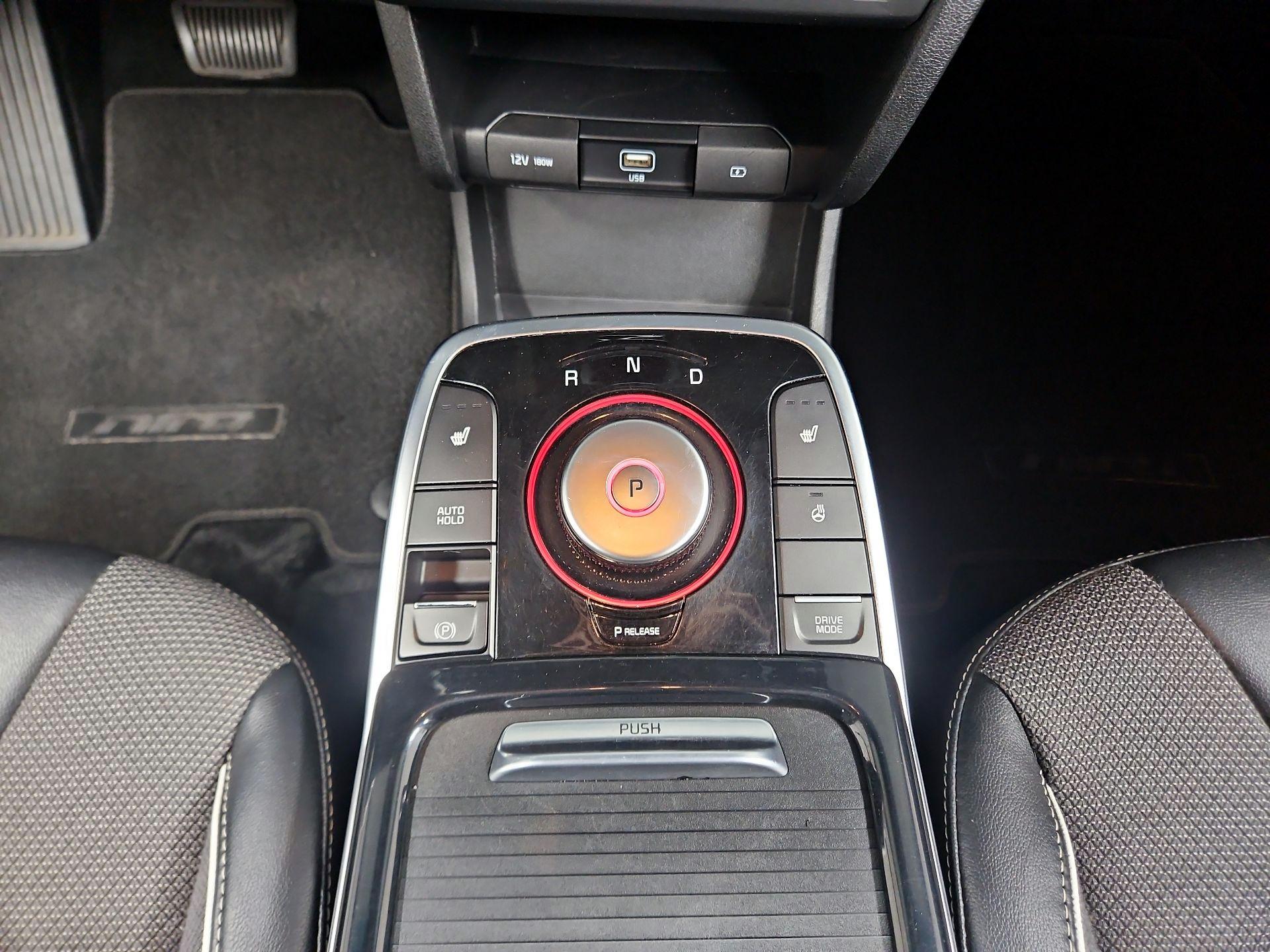 Thumbnail: 2020 Kia Niro - 17