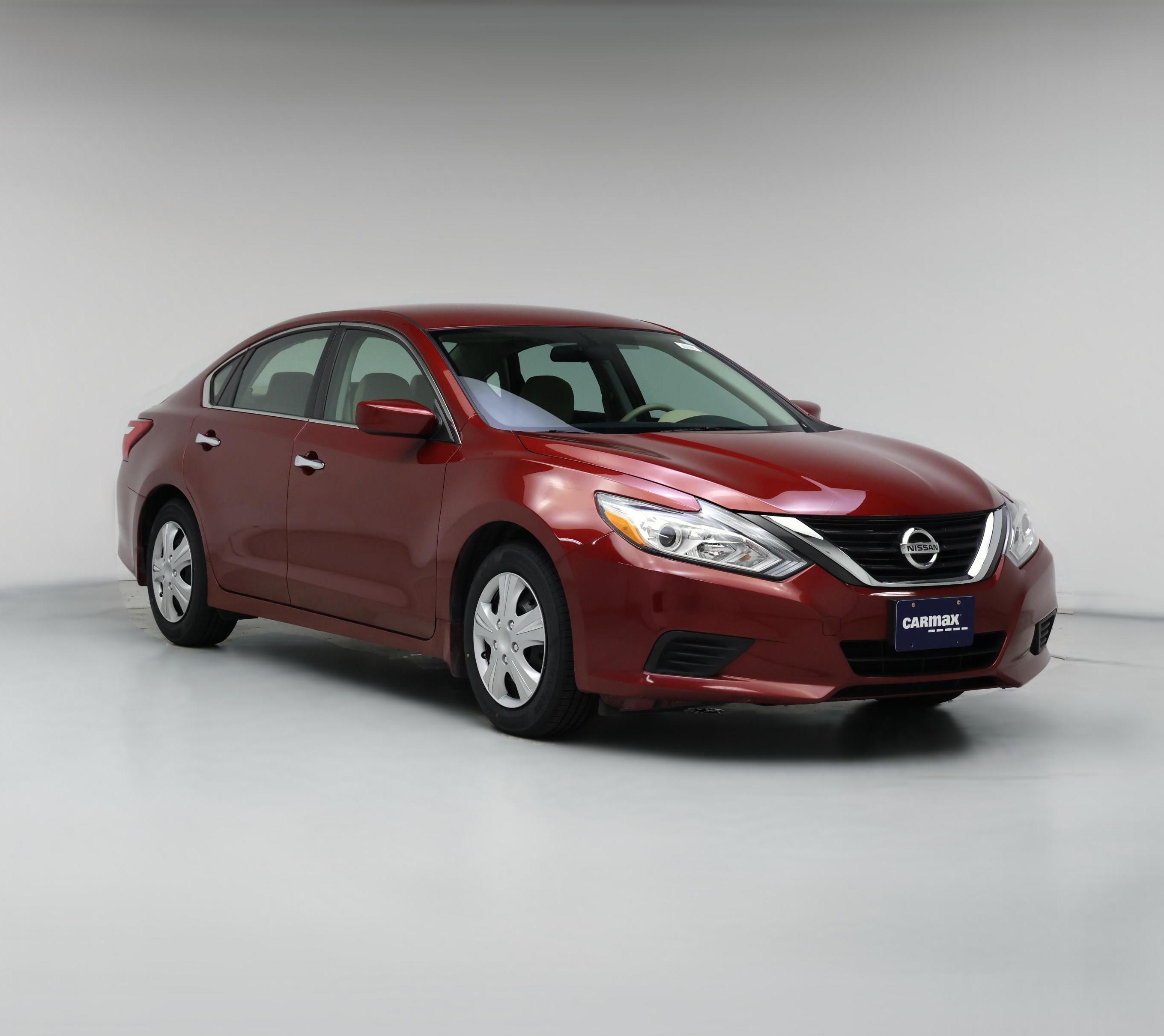 Thumbnail: 2016 Nissan Altima - 1