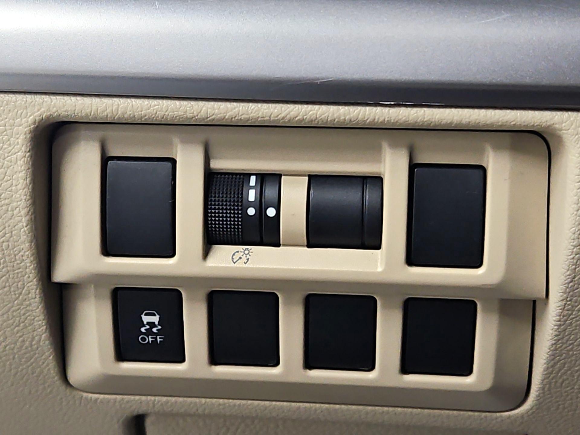 Thumbnail: 2016 Subaru Outback - 13