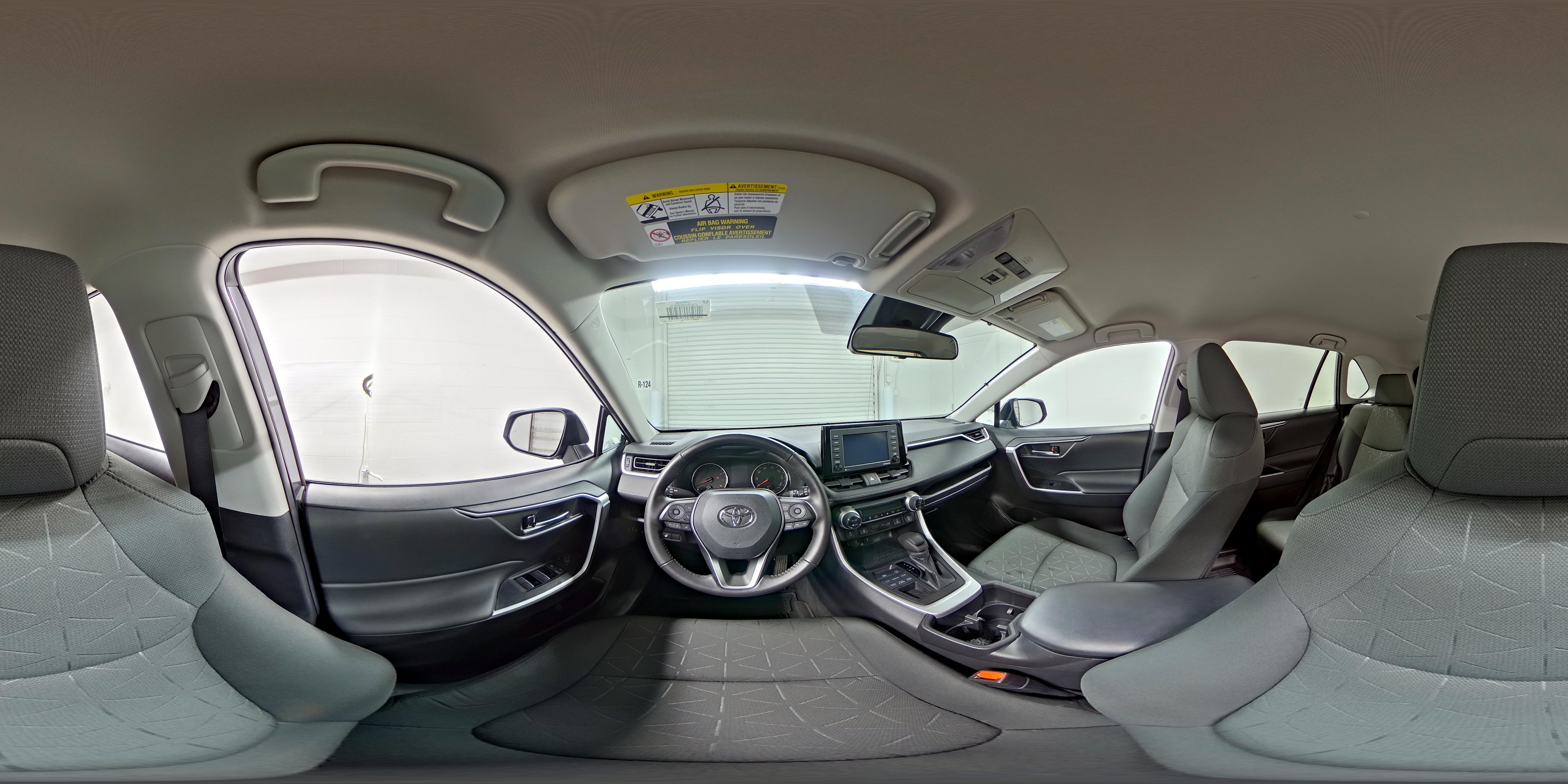 2022 Toyota RAV4 XLE - Photo 26