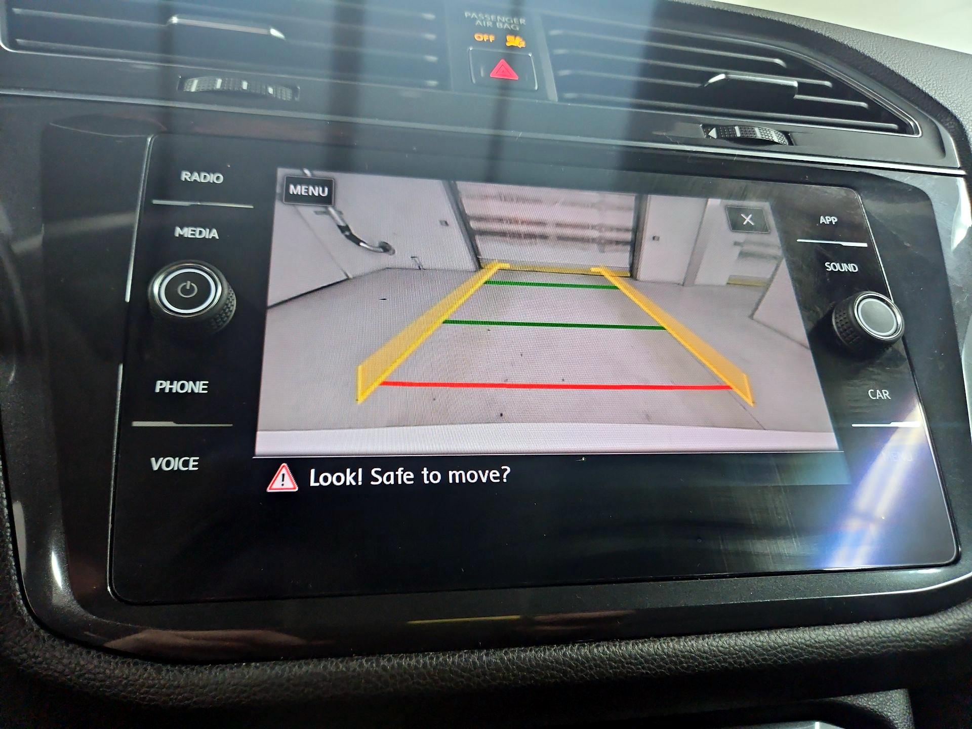 Thumbnail: 2018 Volkswagen Tiguan - 14