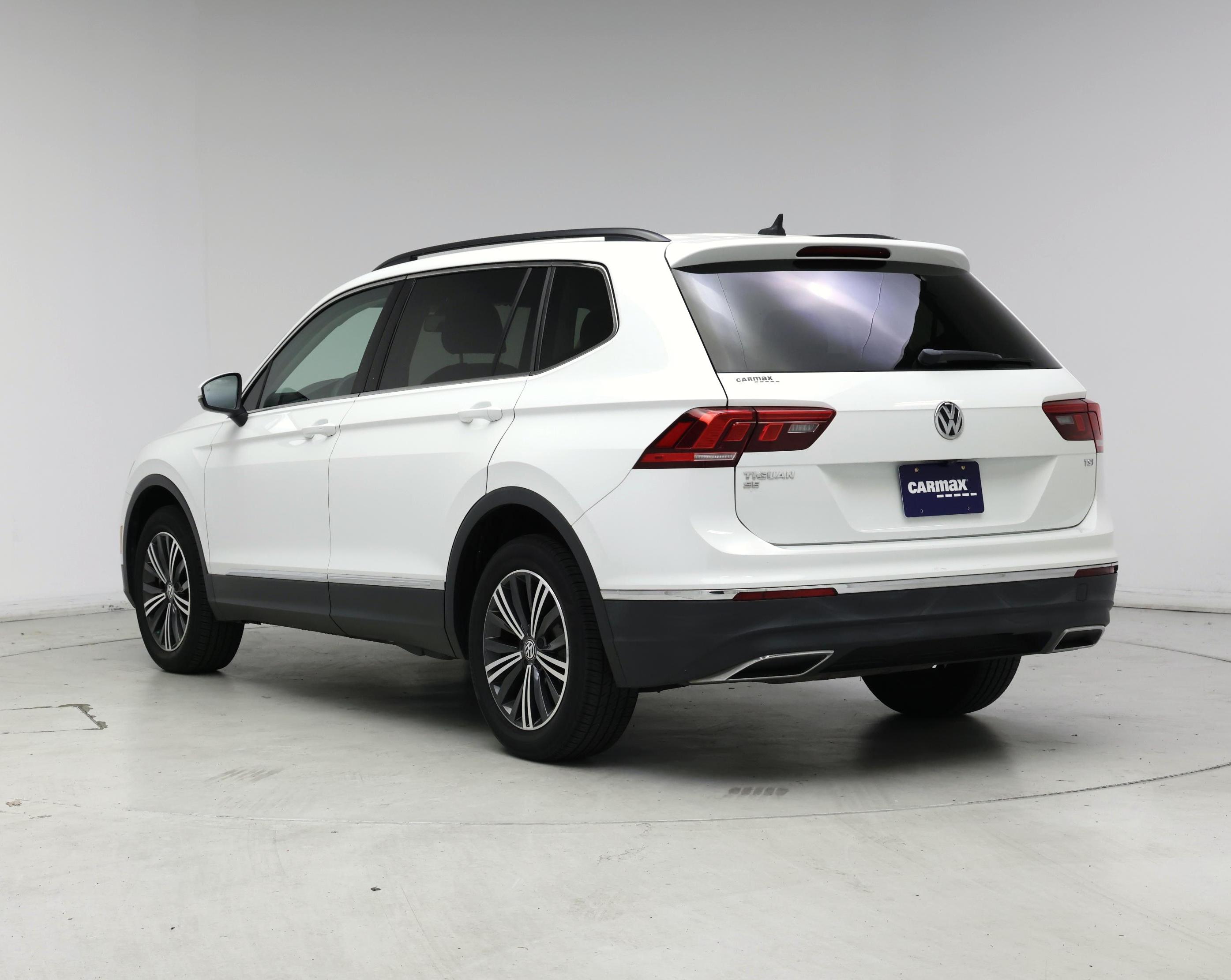 Thumbnail: 2018 Volkswagen Tiguan - 2