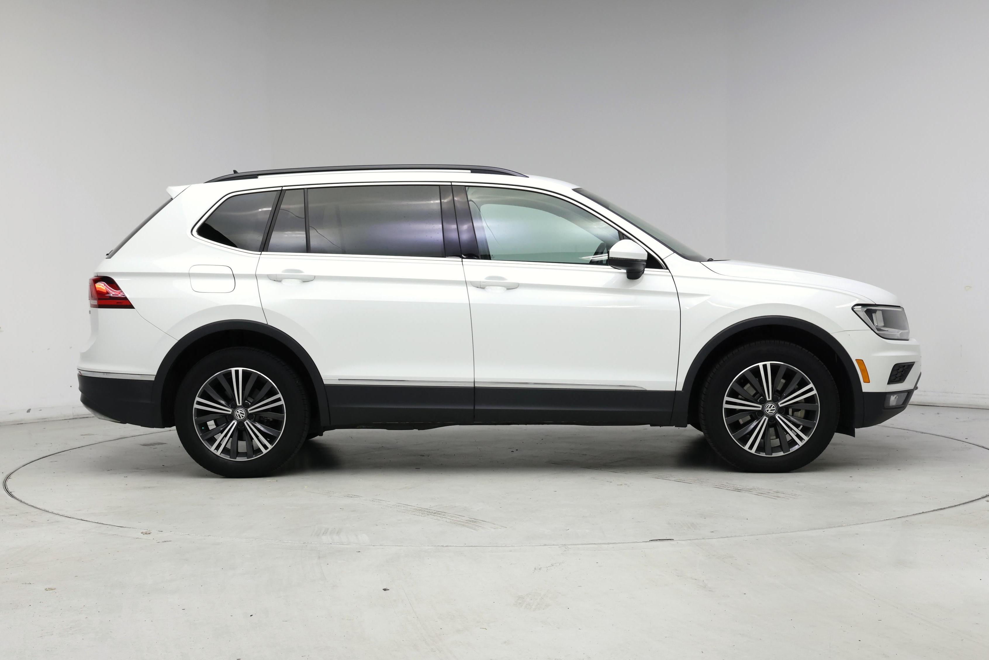 Thumbnail: 2018 Volkswagen Tiguan - 7