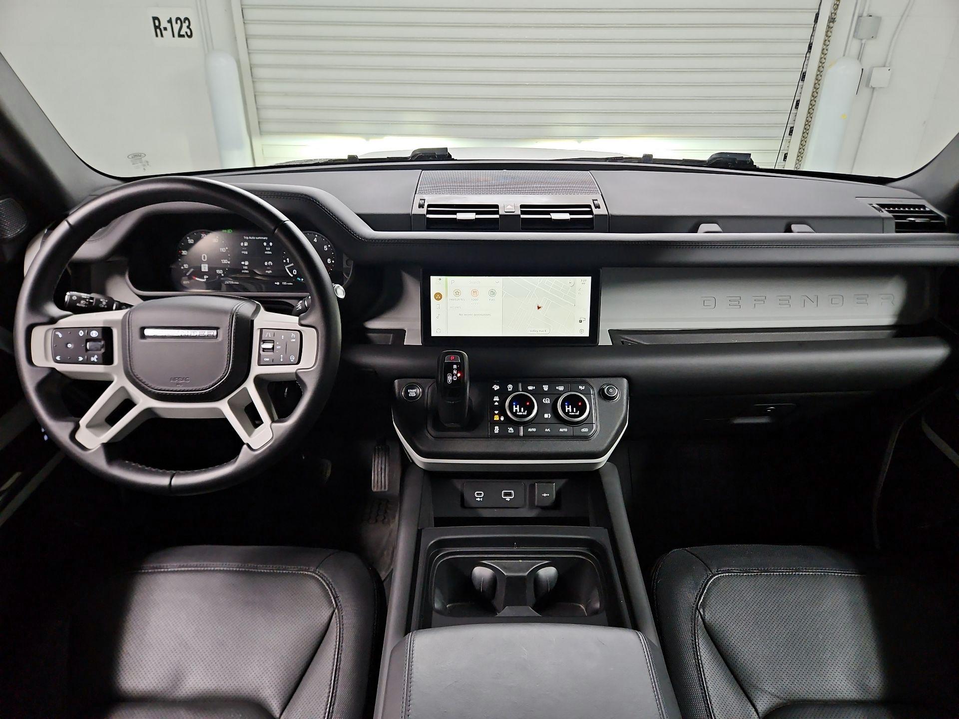Thumbnail: 2024 Land Rover Defender - 9