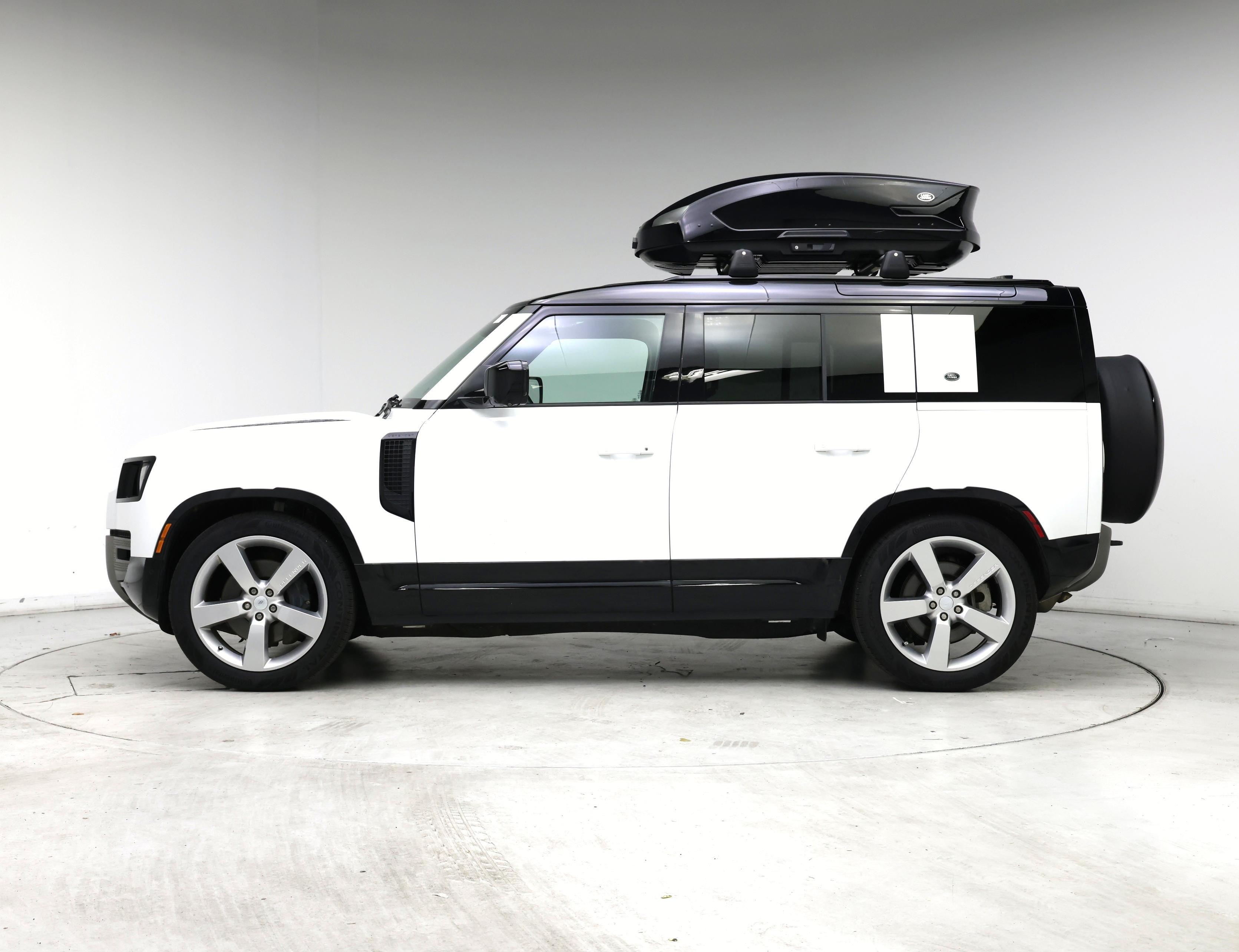 Thumbnail: 2024 Land Rover Defender - 3