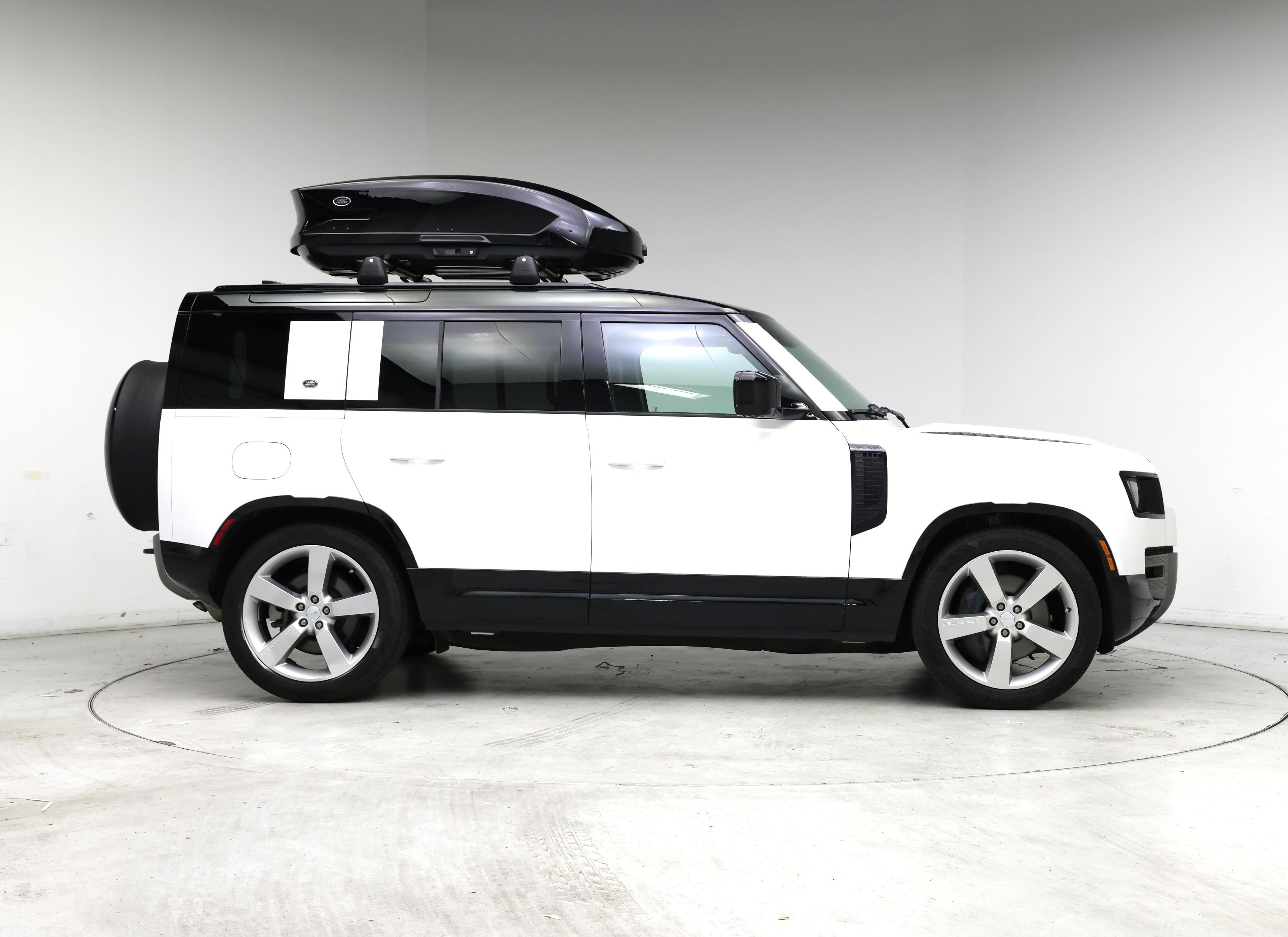 Thumbnail: 2024 Land Rover Defender - 7
