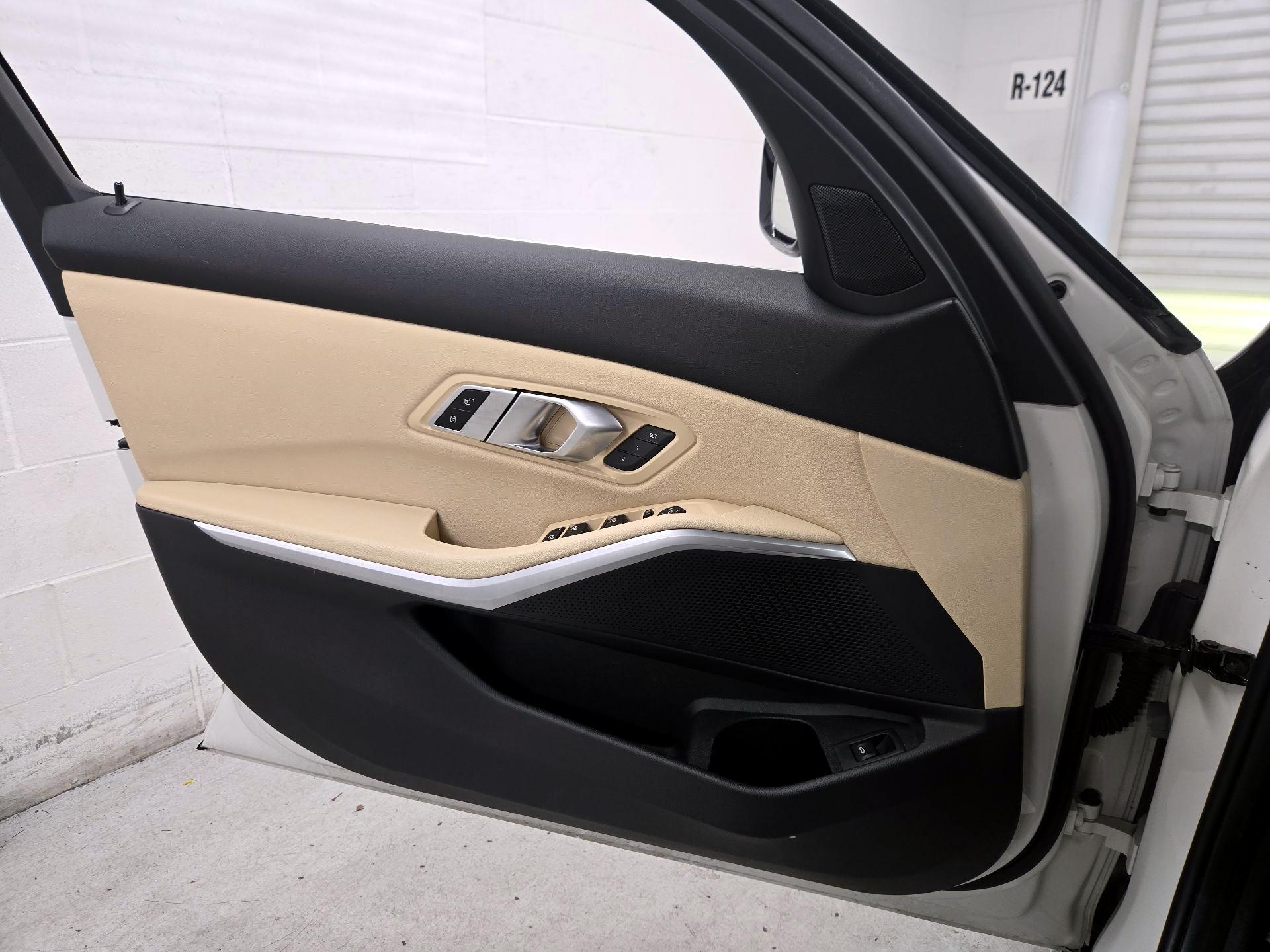 Thumbnail: 2020 BMW 3 Series - 12