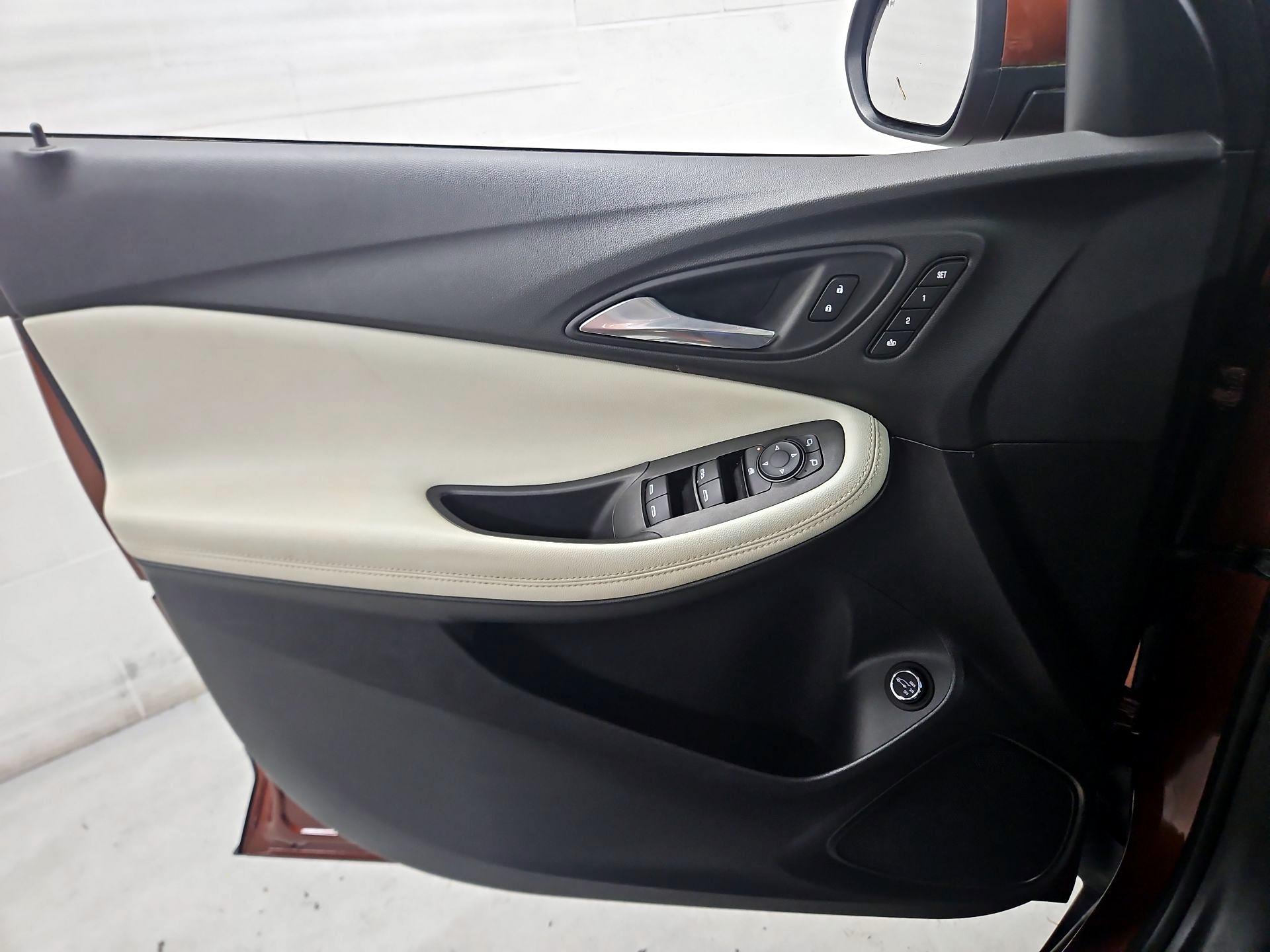 Thumbnail: 2020 Buick Encore GX - 12
