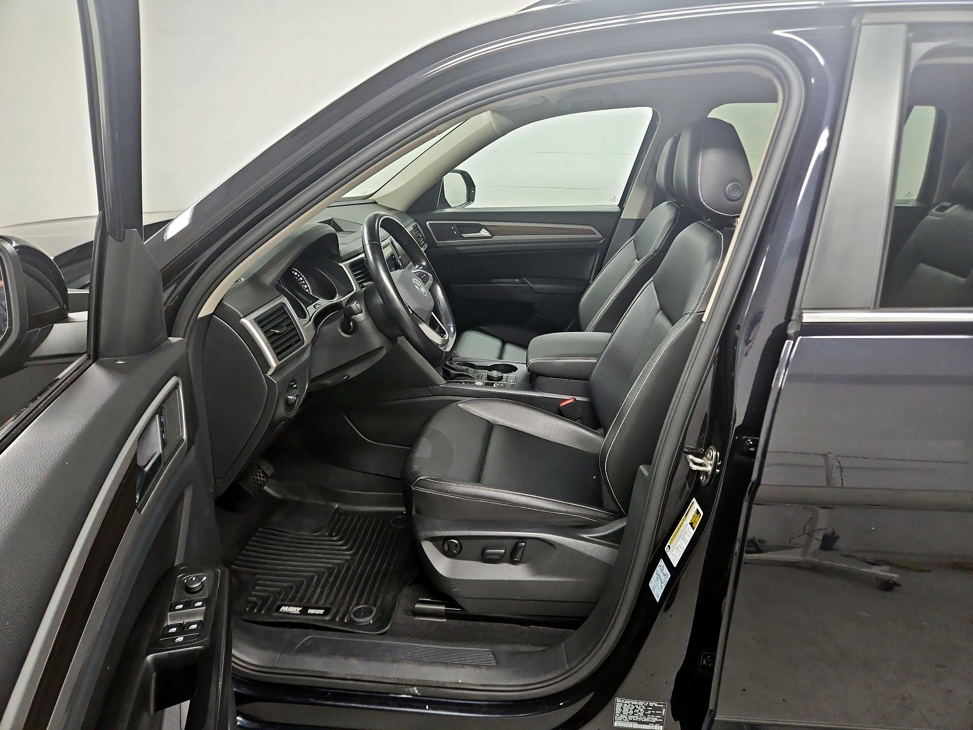 Thumbnail: 2021 Volkswagen Atlas - 11