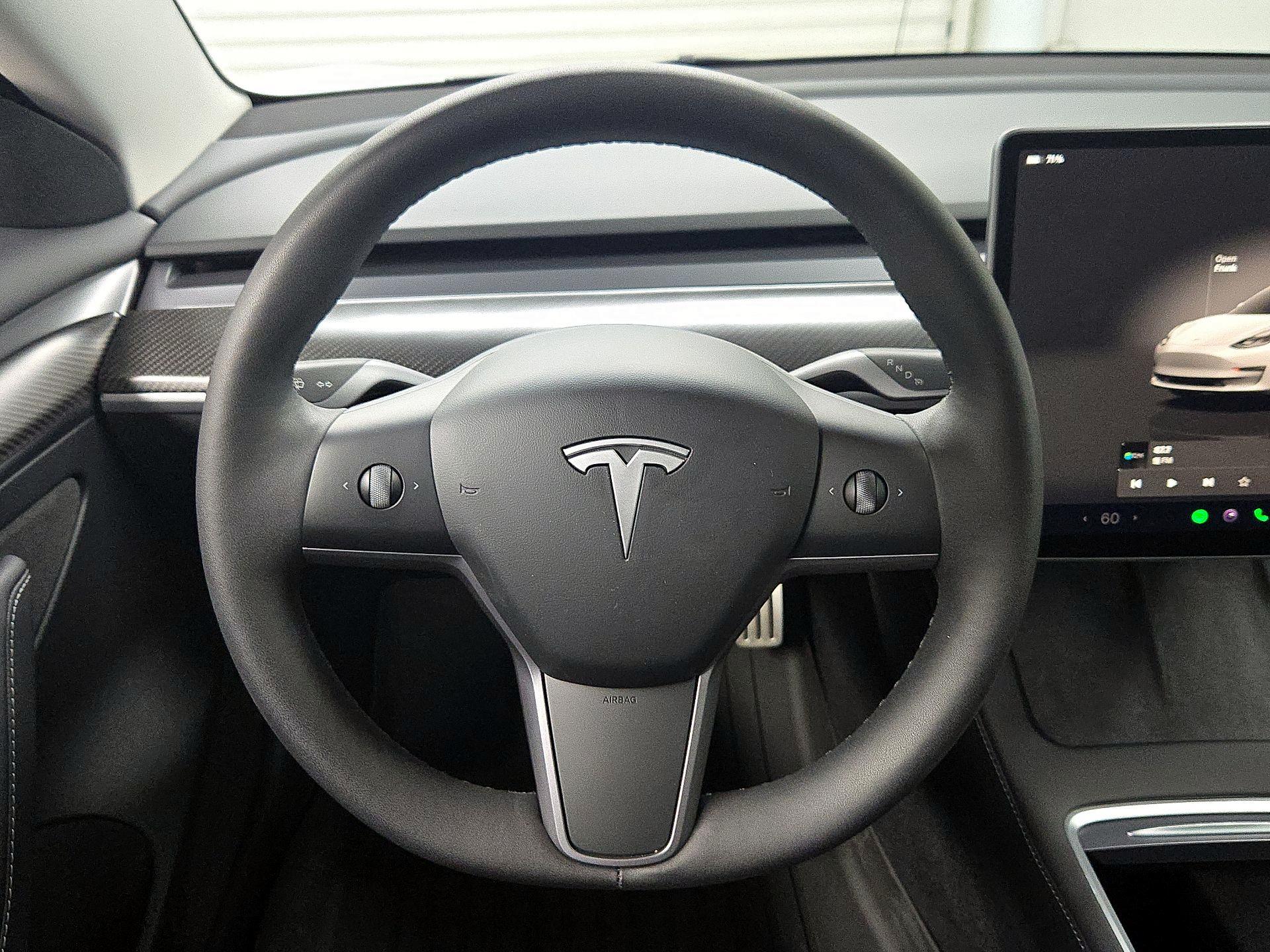 Thumbnail: 2023 Tesla Model 3 - 10