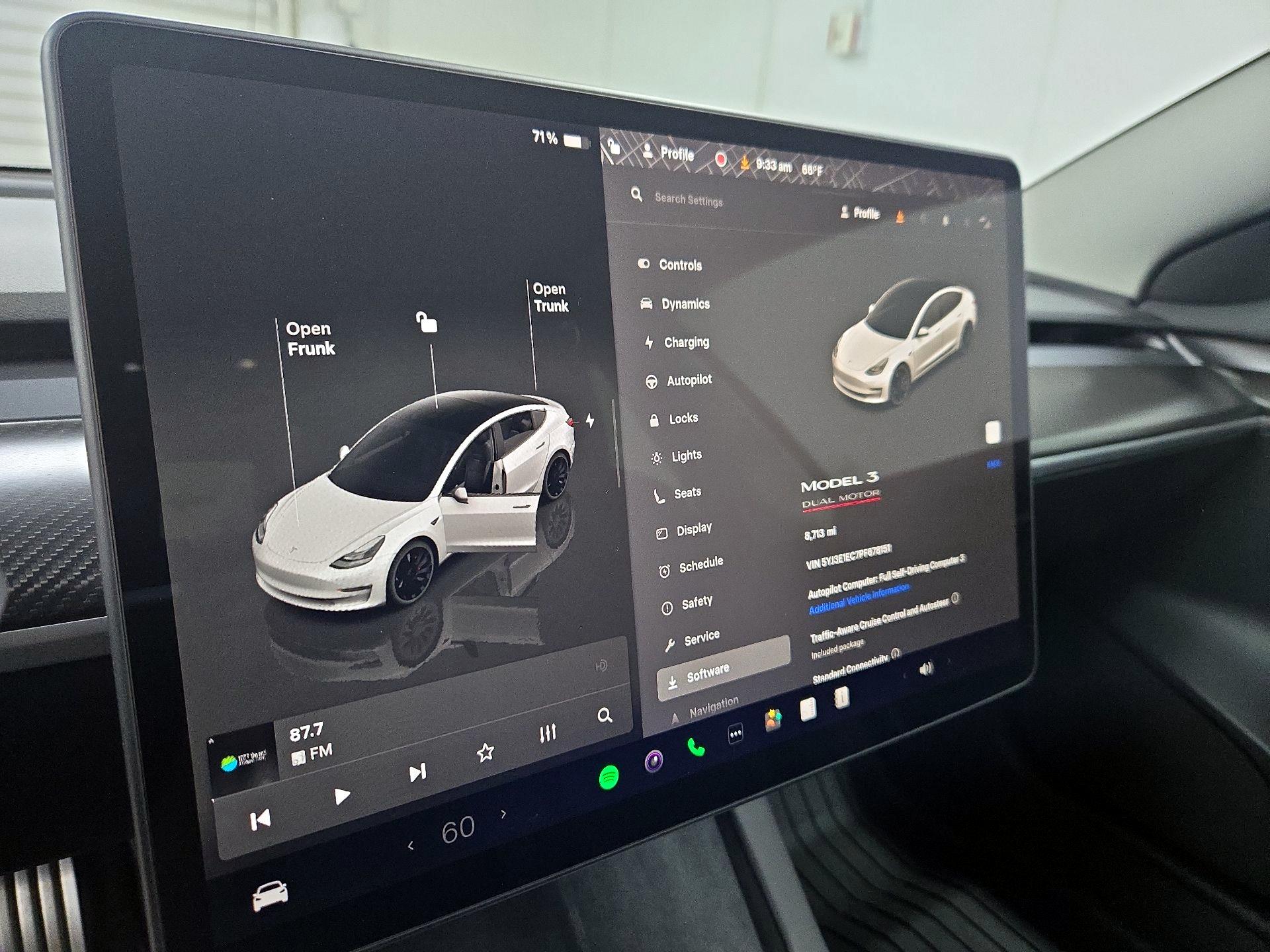Thumbnail: 2023 Tesla Model 3 - 13