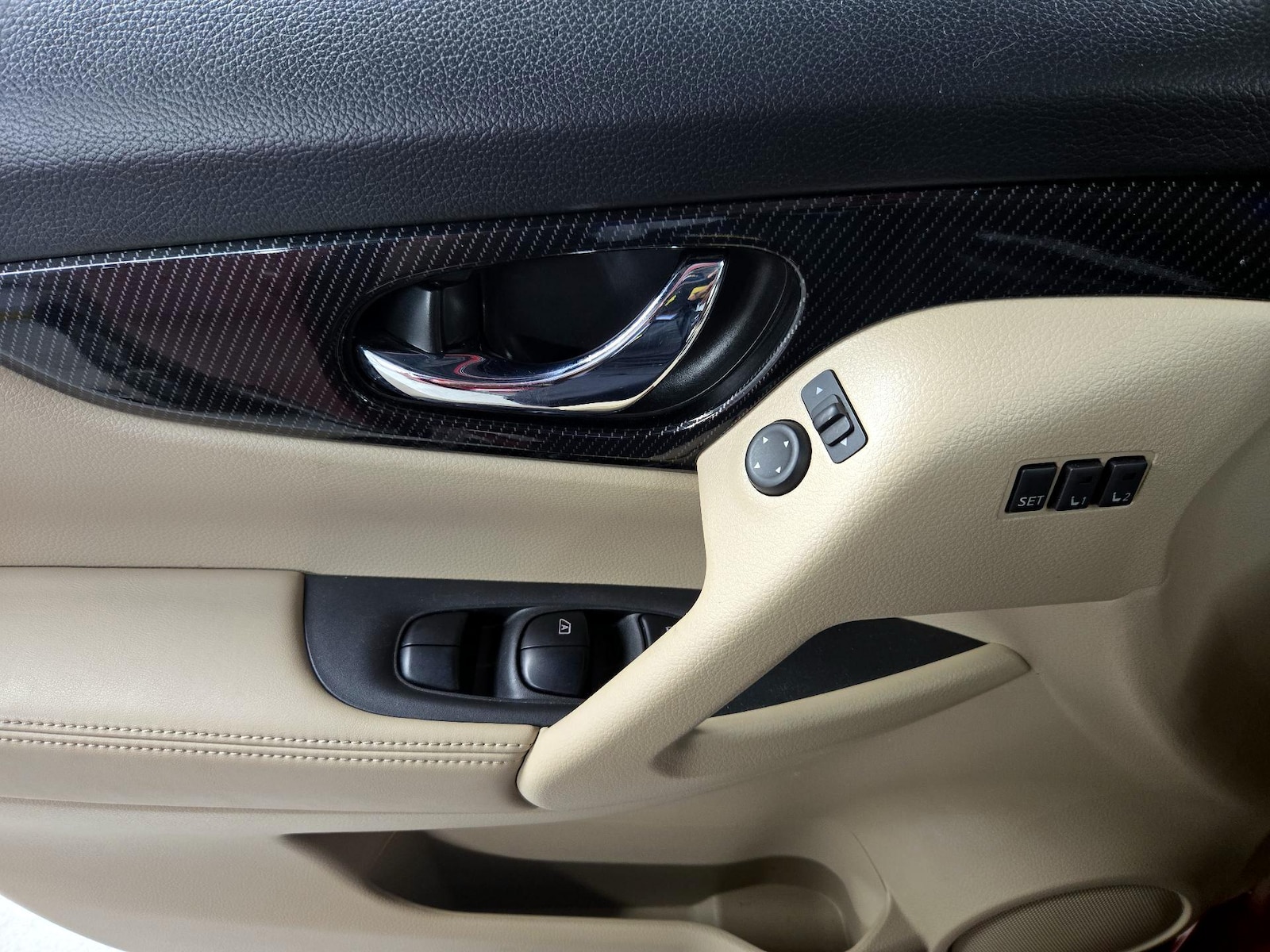 2017 Nissan Rogue SL - Photo 13