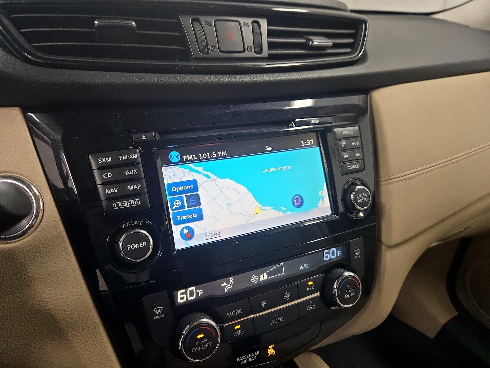 2017 Nissan Rogue SL - Photo 15