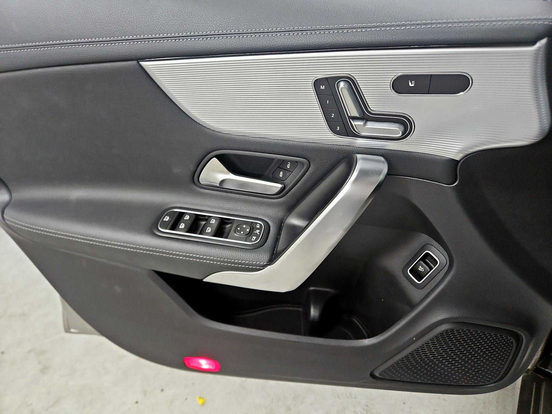 Thumbnail: 2020 Mercedes-Benz CLA - 12