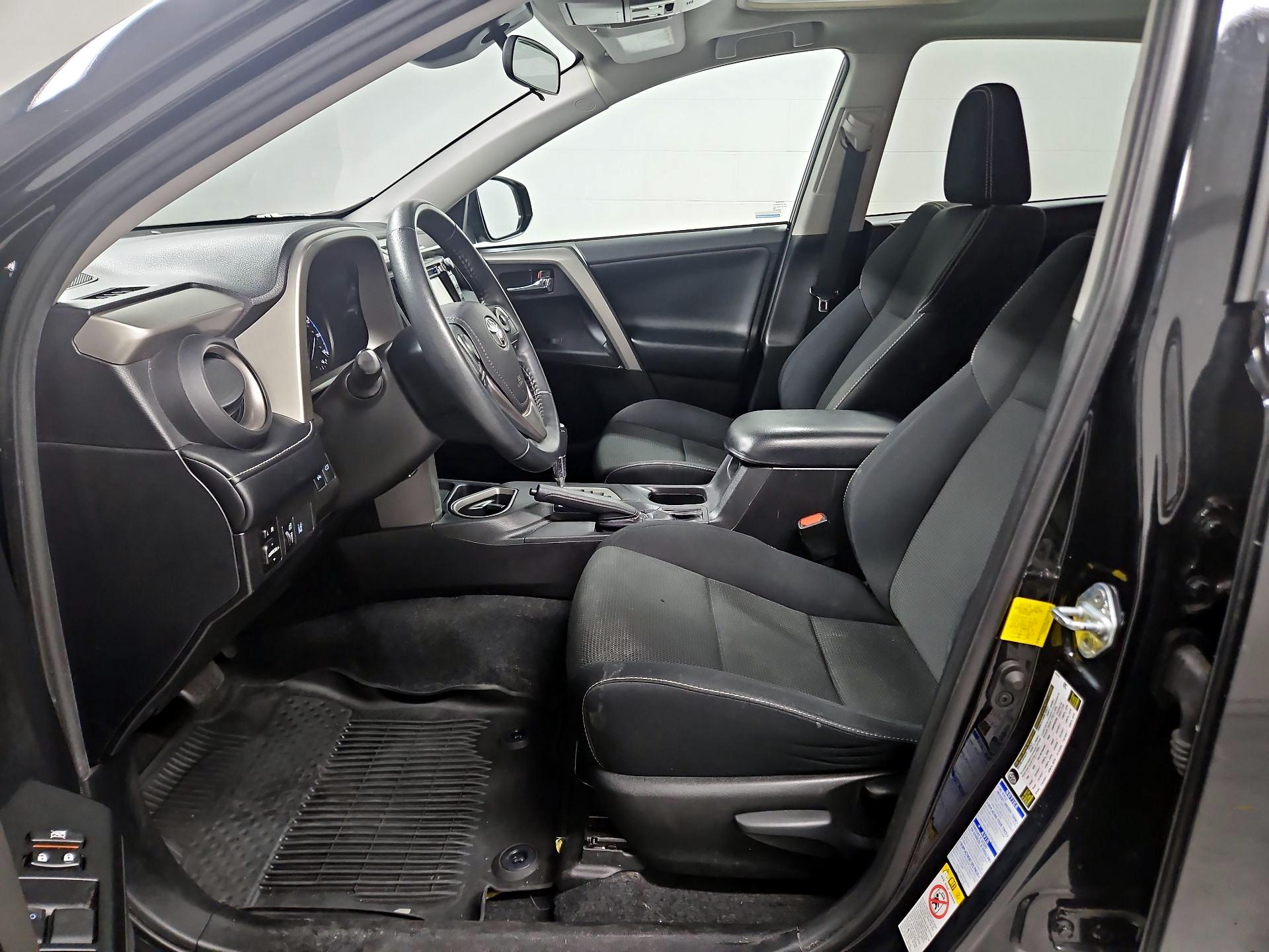 Thumbnail: 2017 Toyota RAV4 - 11