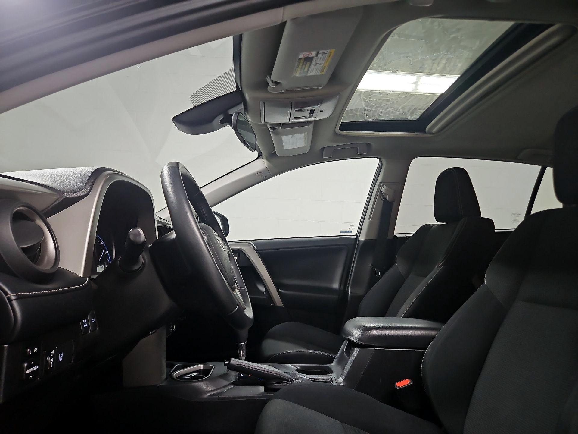 Thumbnail: 2017 Toyota RAV4 - 19