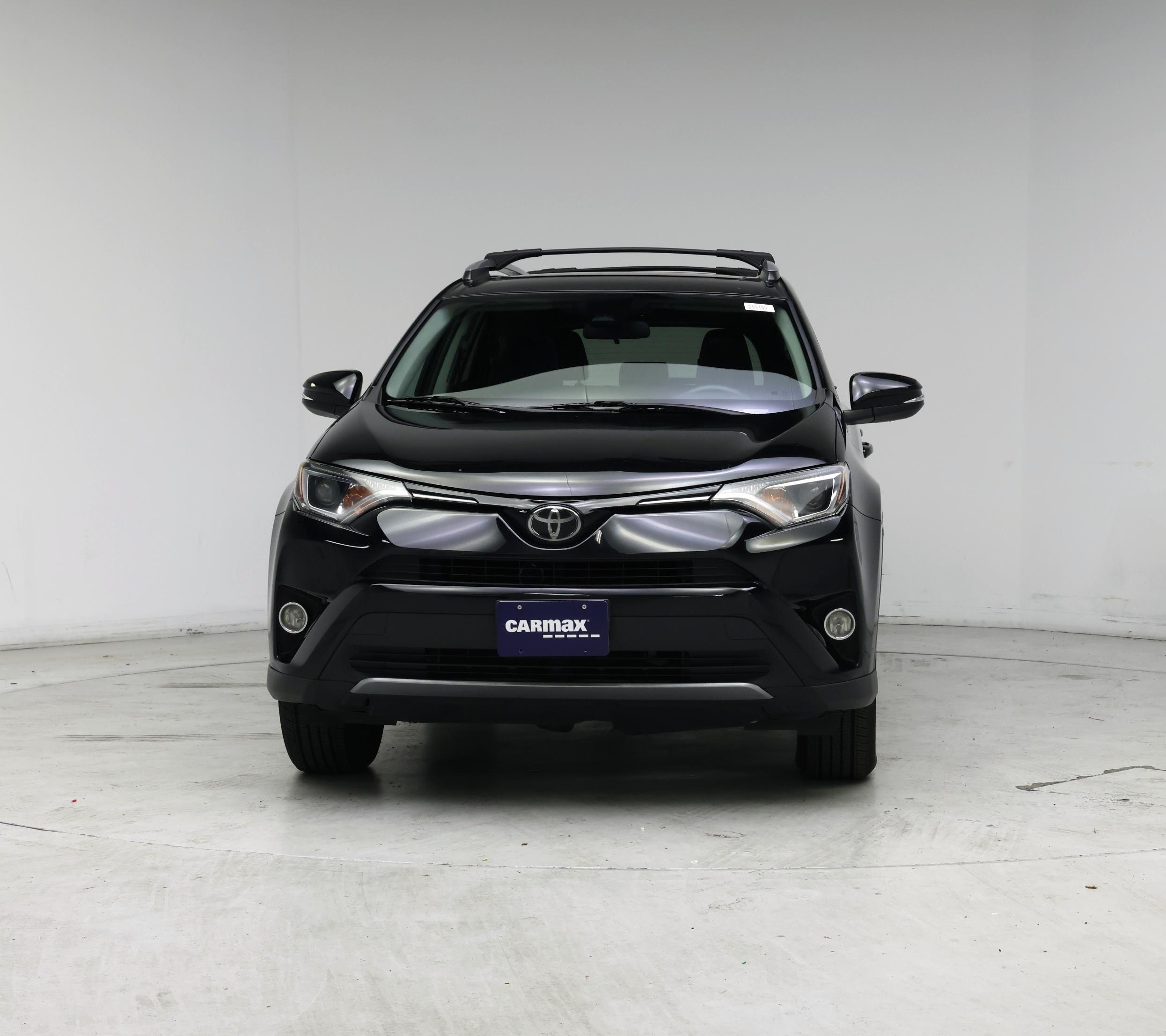 Thumbnail: 2017 Toyota RAV4 - 5