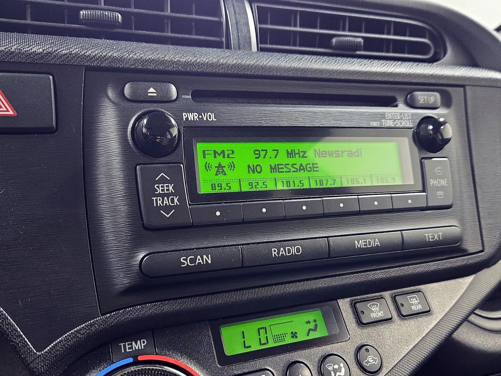 2014 Toyota Prius c One - Photo 15