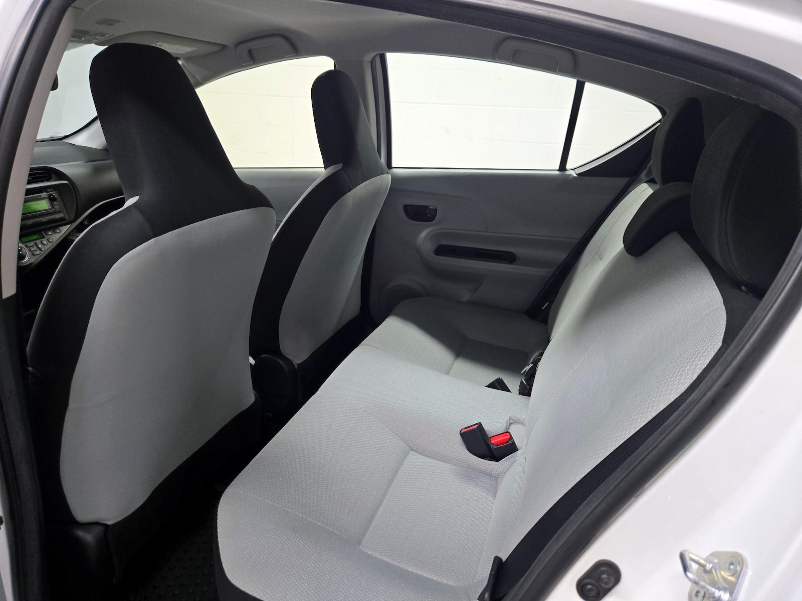 2014 Toyota Prius c One - Photo 19