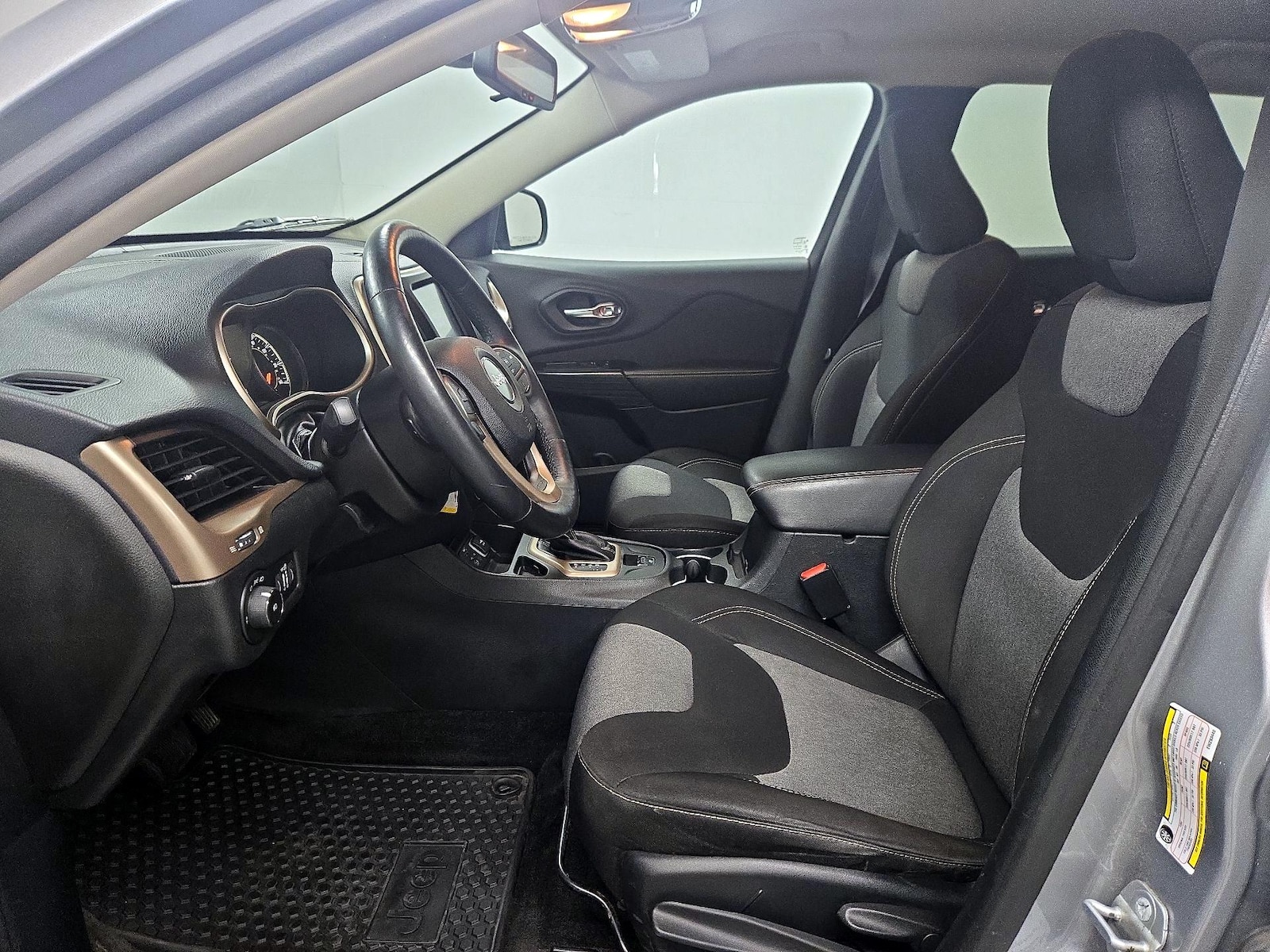 2014 Jeep Cherokee Latitude - Photo 12