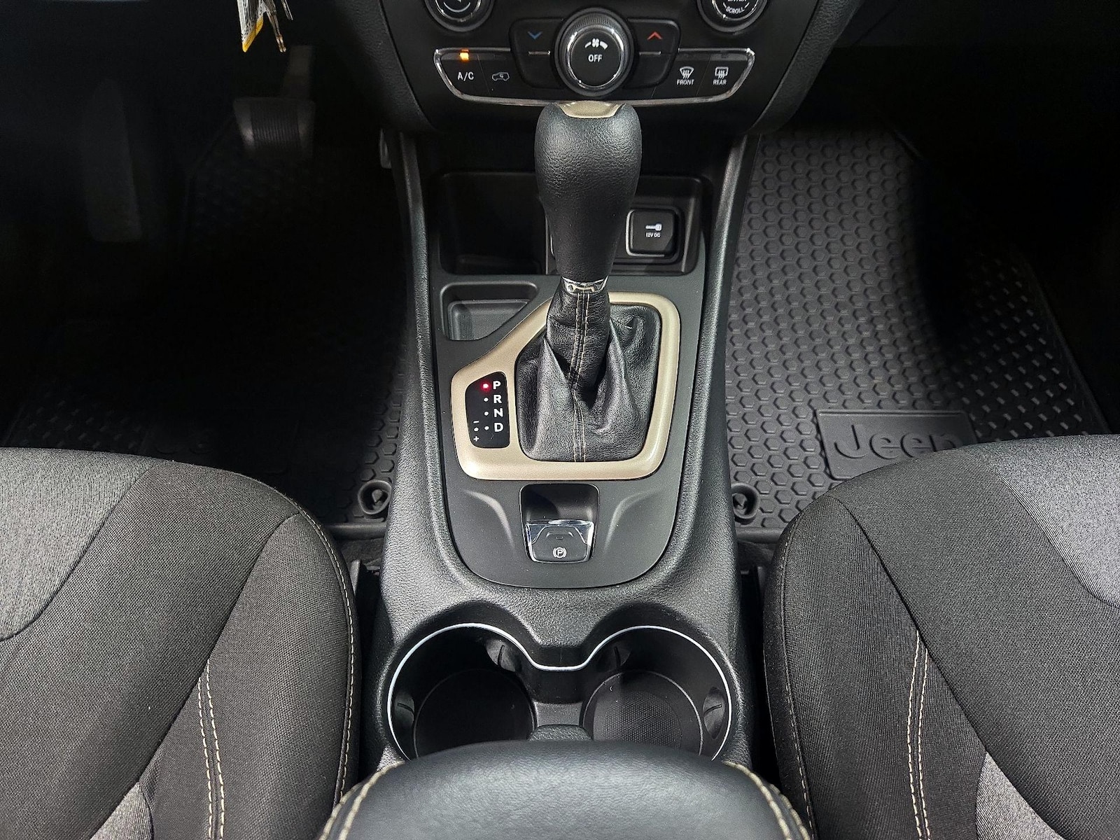 2014 Jeep Cherokee Latitude - Photo 18