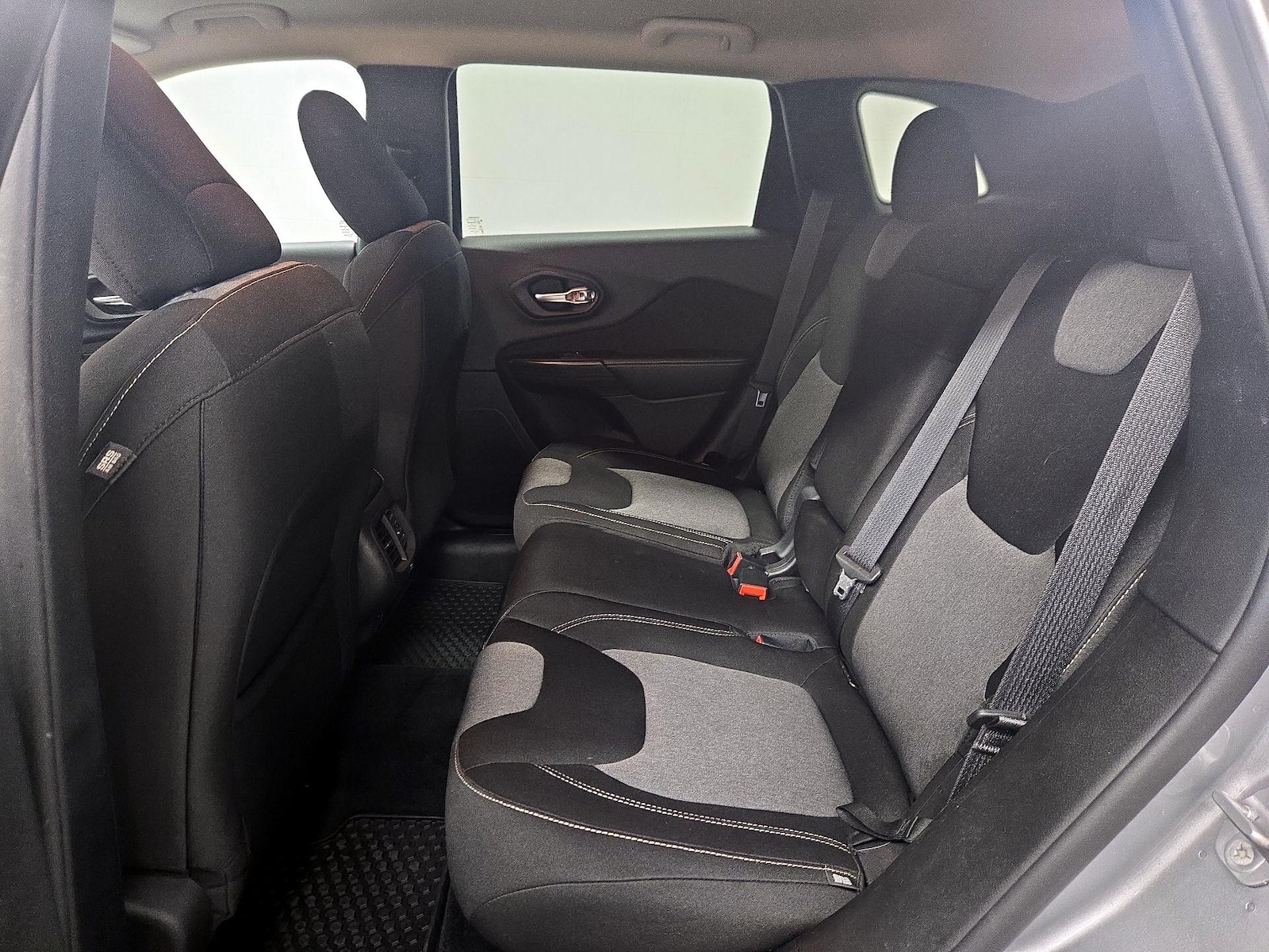 2014 Jeep Cherokee Latitude - Photo 20