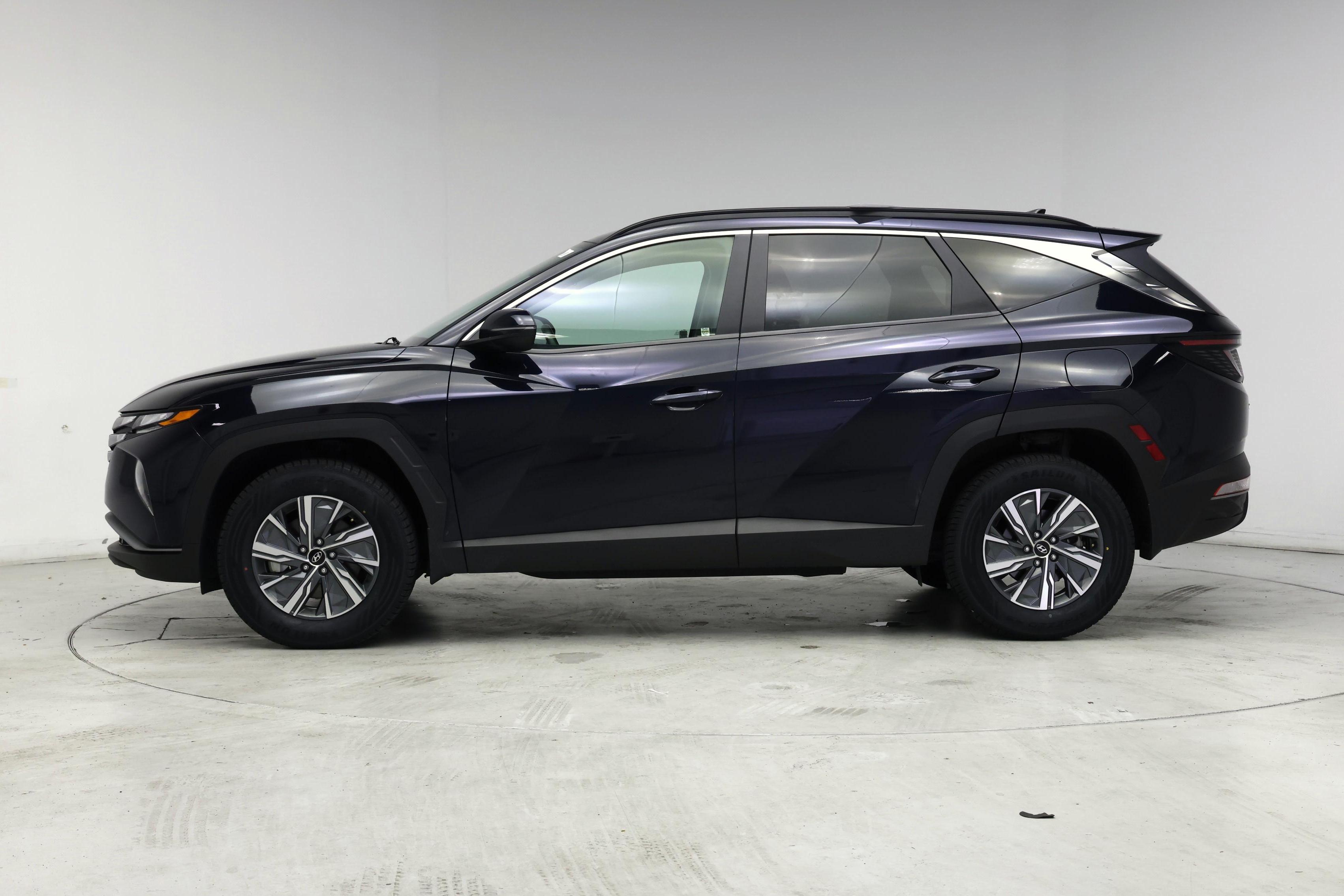 Thumbnail: 2022 Hyundai Tucson - 3