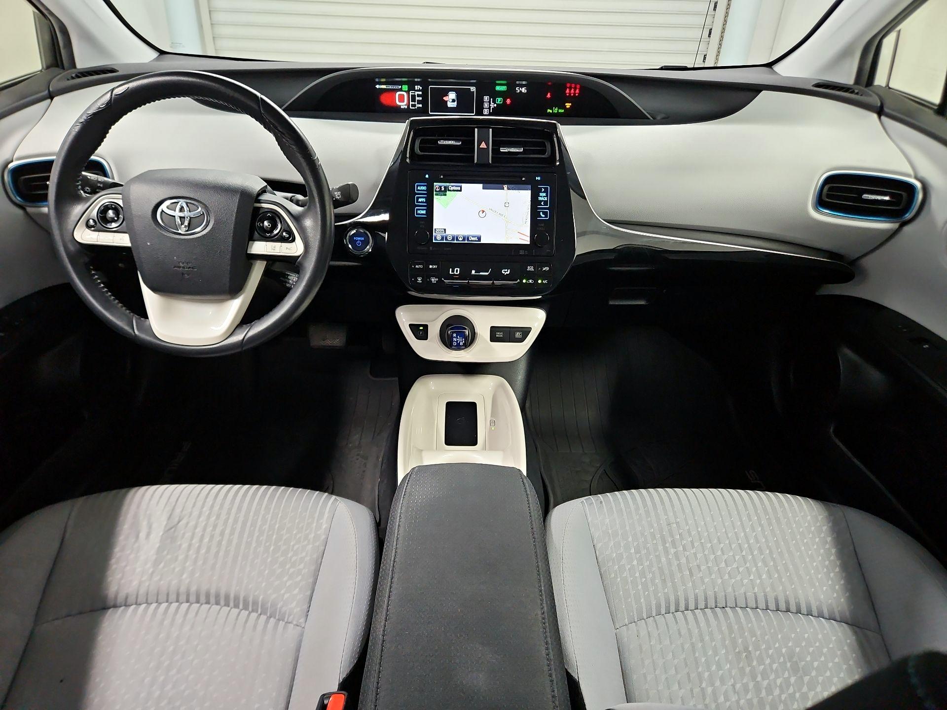 Thumbnail: 2017 Toyota Prius - 9