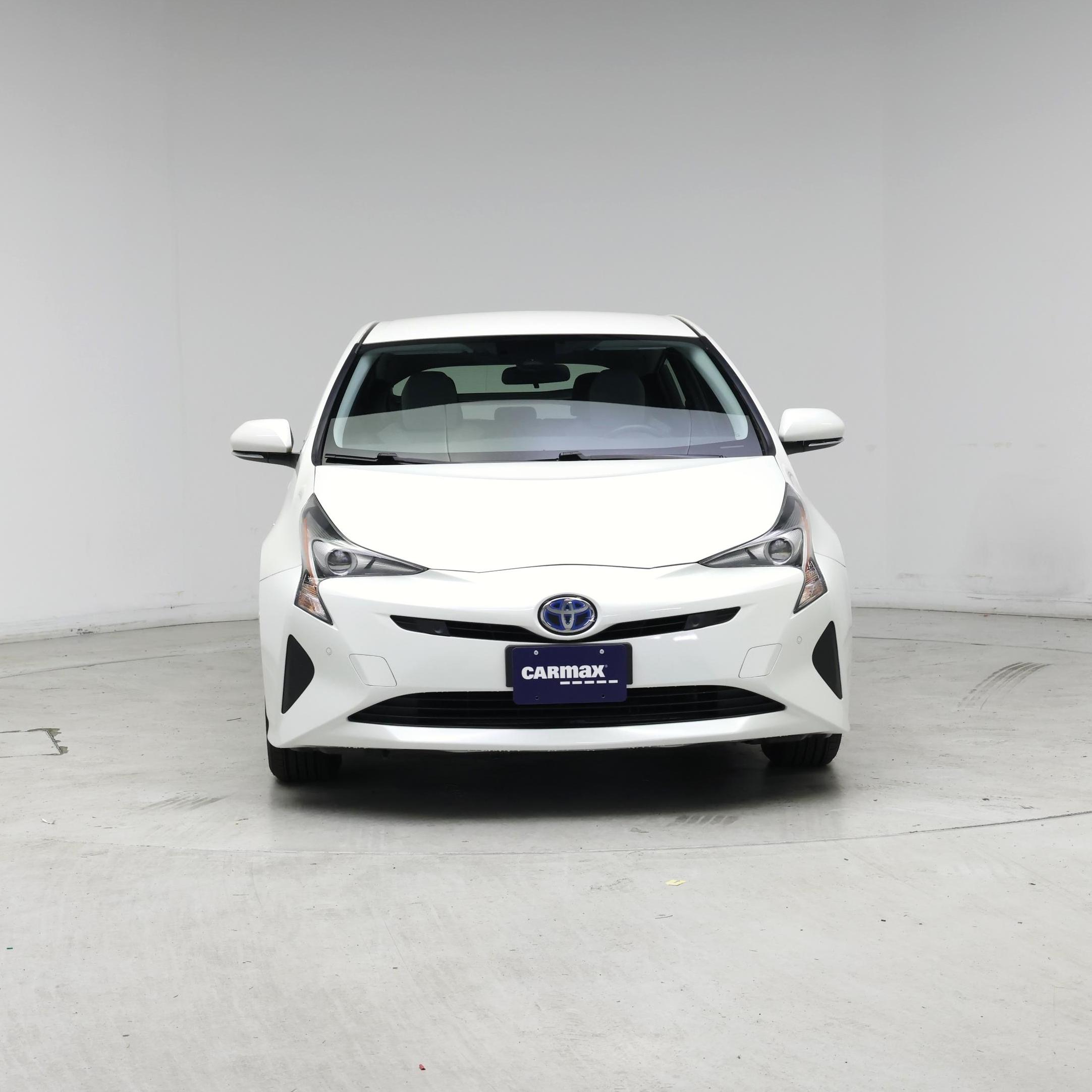 Thumbnail: 2017 Toyota Prius - 5