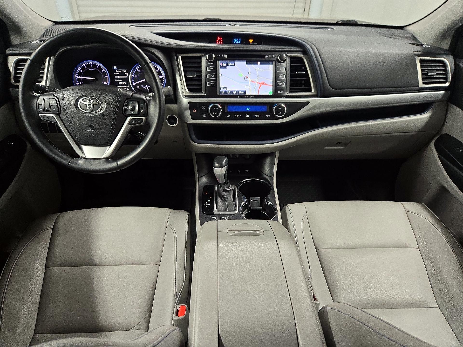 Thumbnail: 2018 Toyota Highlander - 9