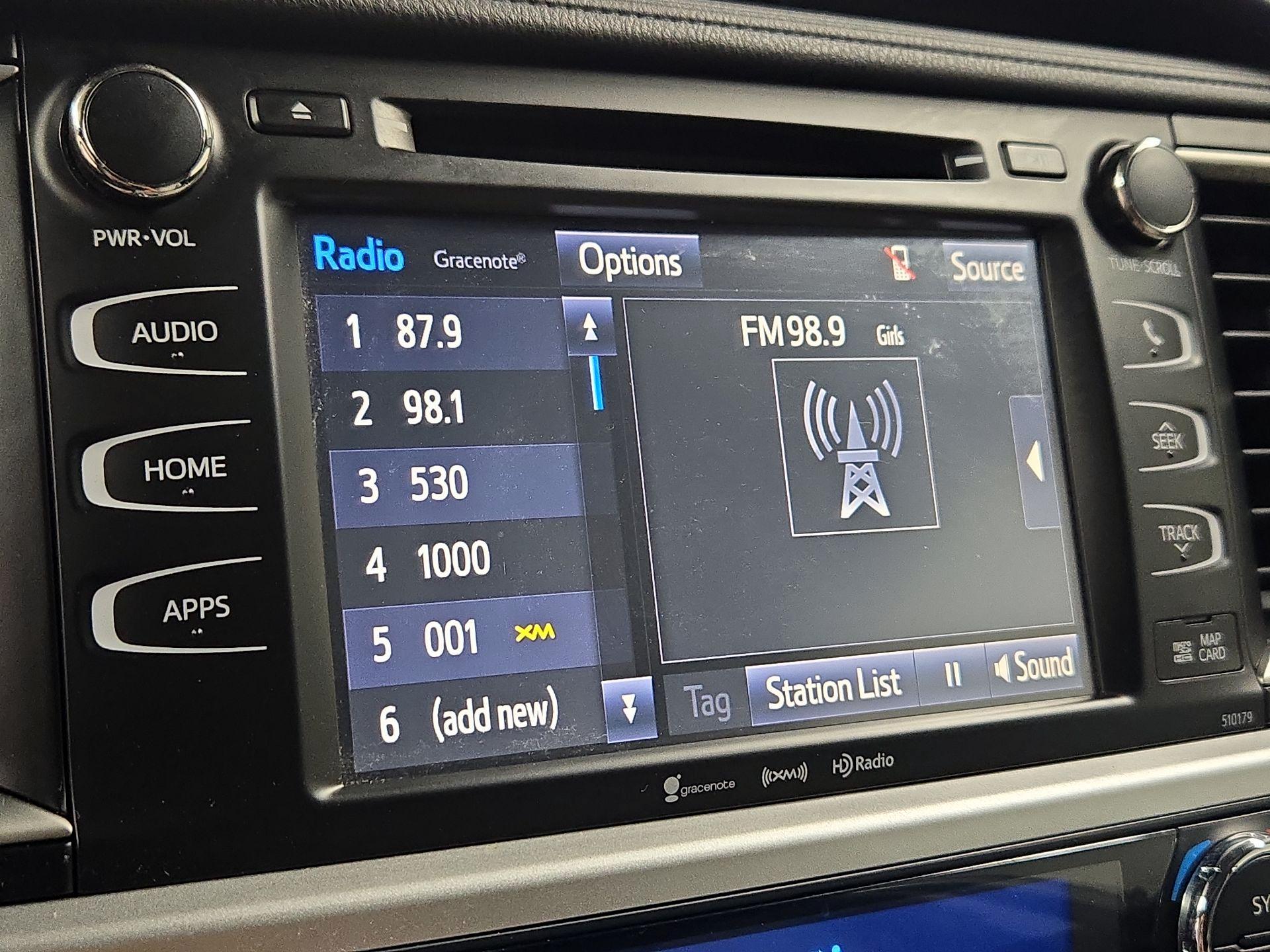 Thumbnail: 2018 Toyota Highlander - 16