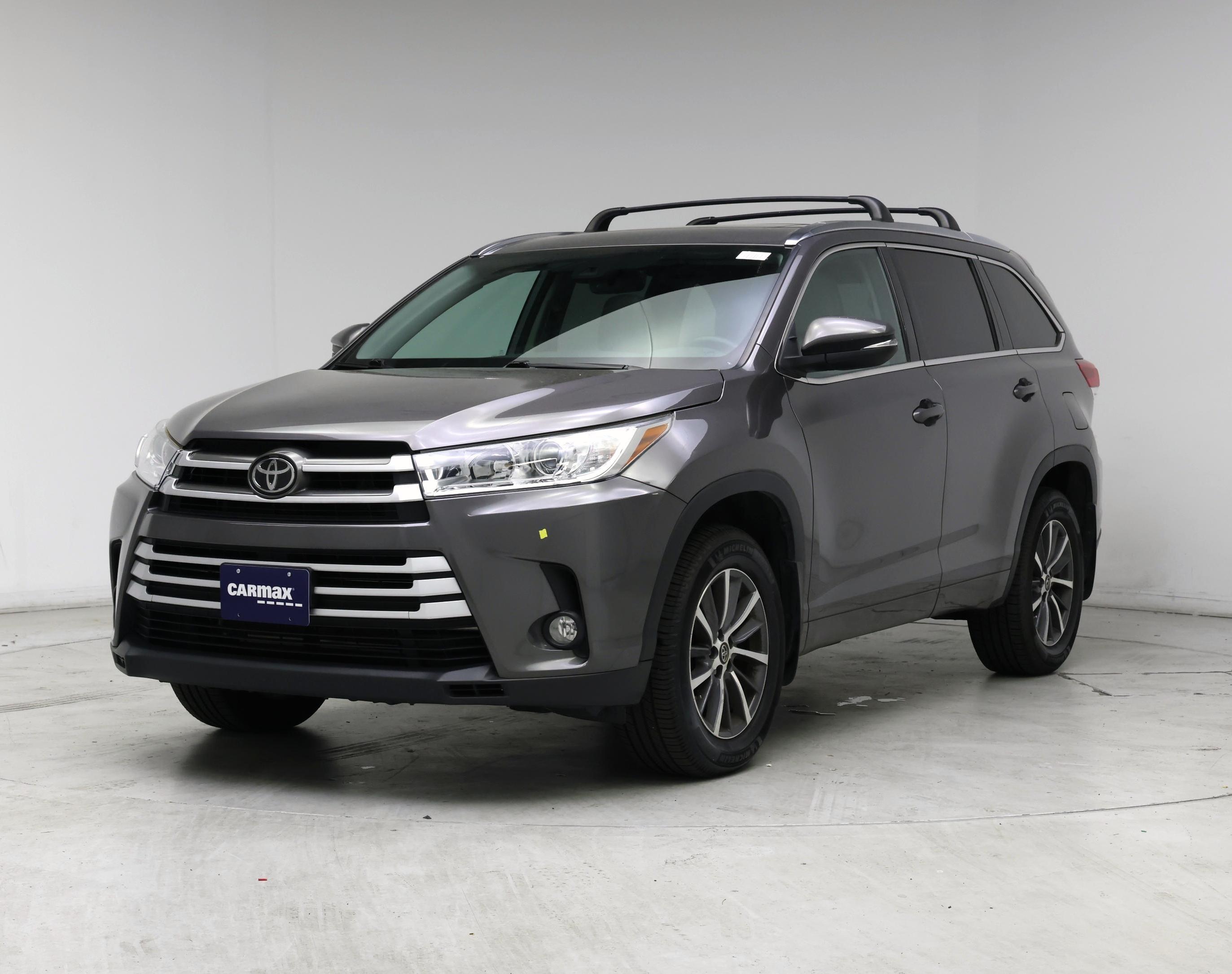 Thumbnail: 2018 Toyota Highlander - 4