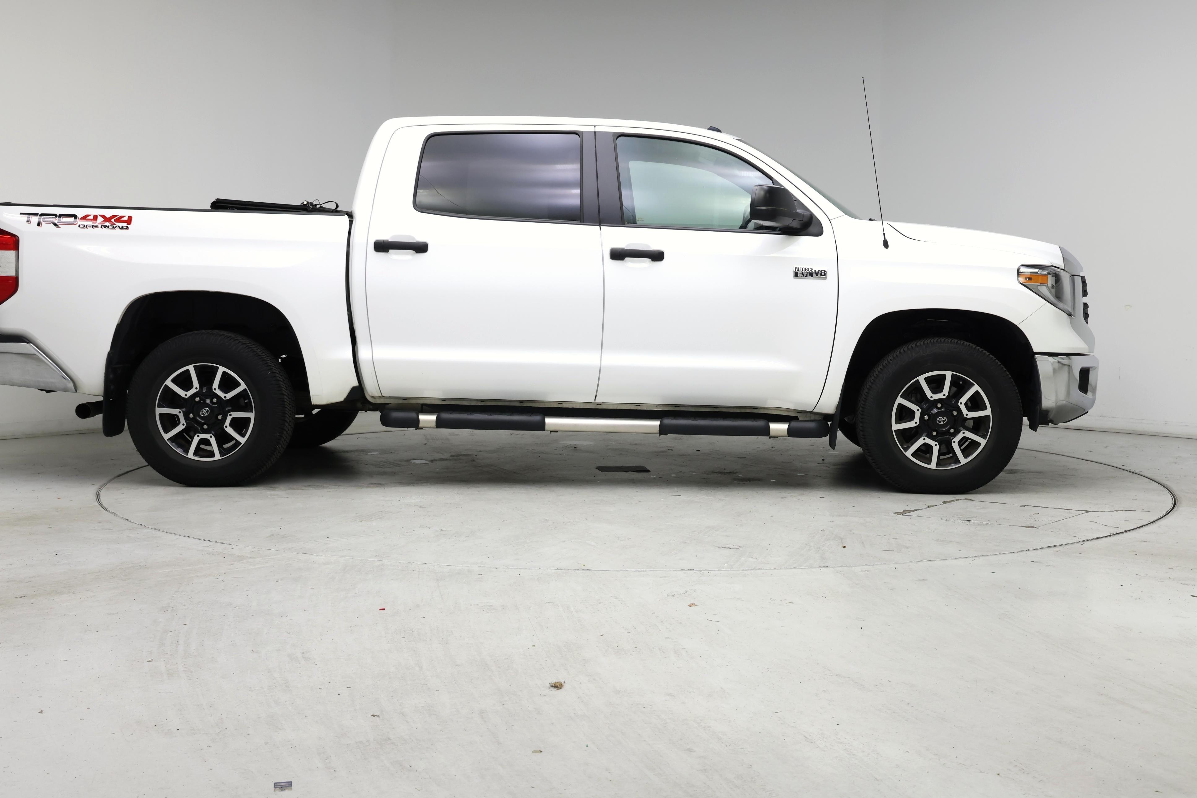 Thumbnail: 2018 Toyota Tundra - 7