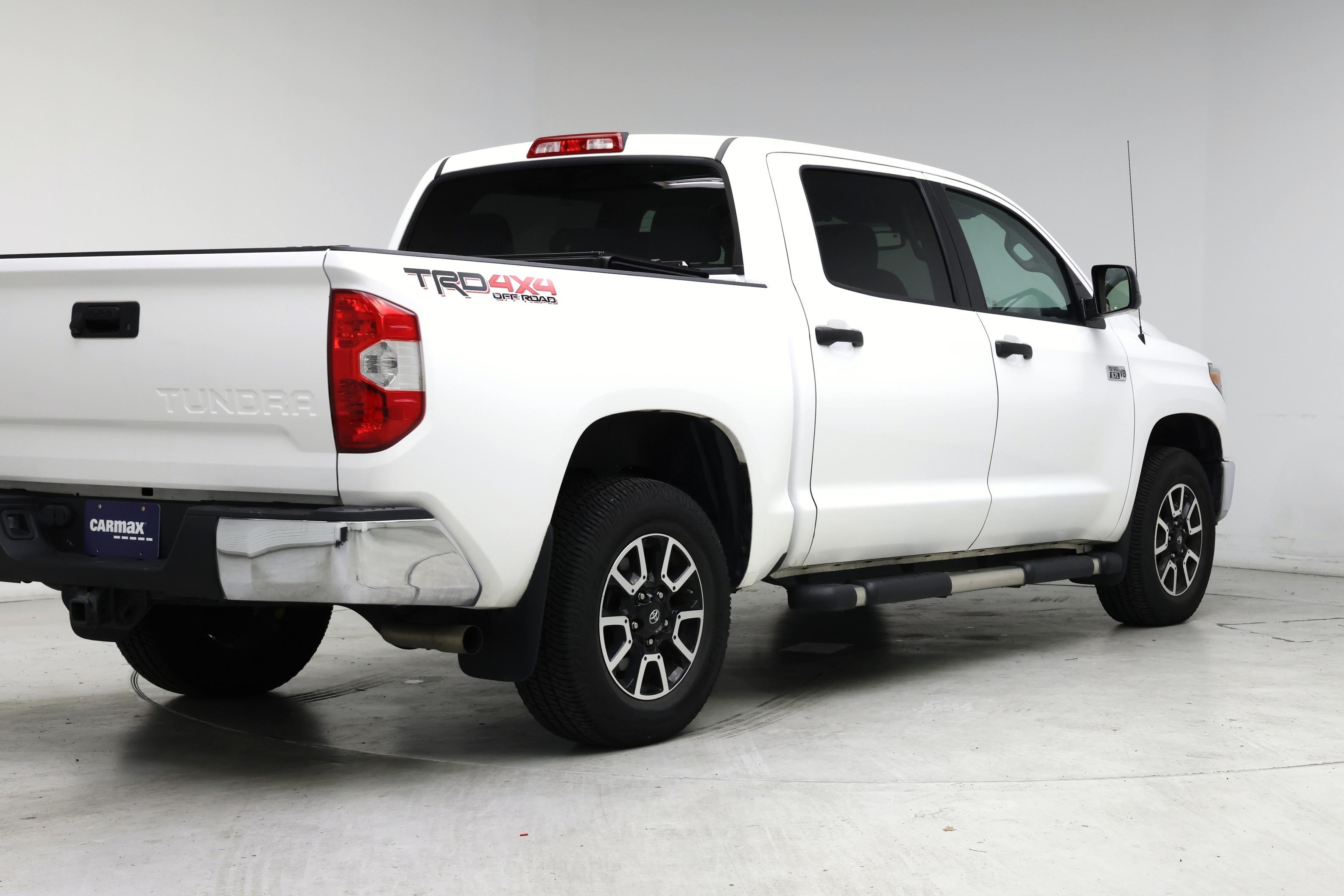 Thumbnail: 2018 Toyota Tundra - 8