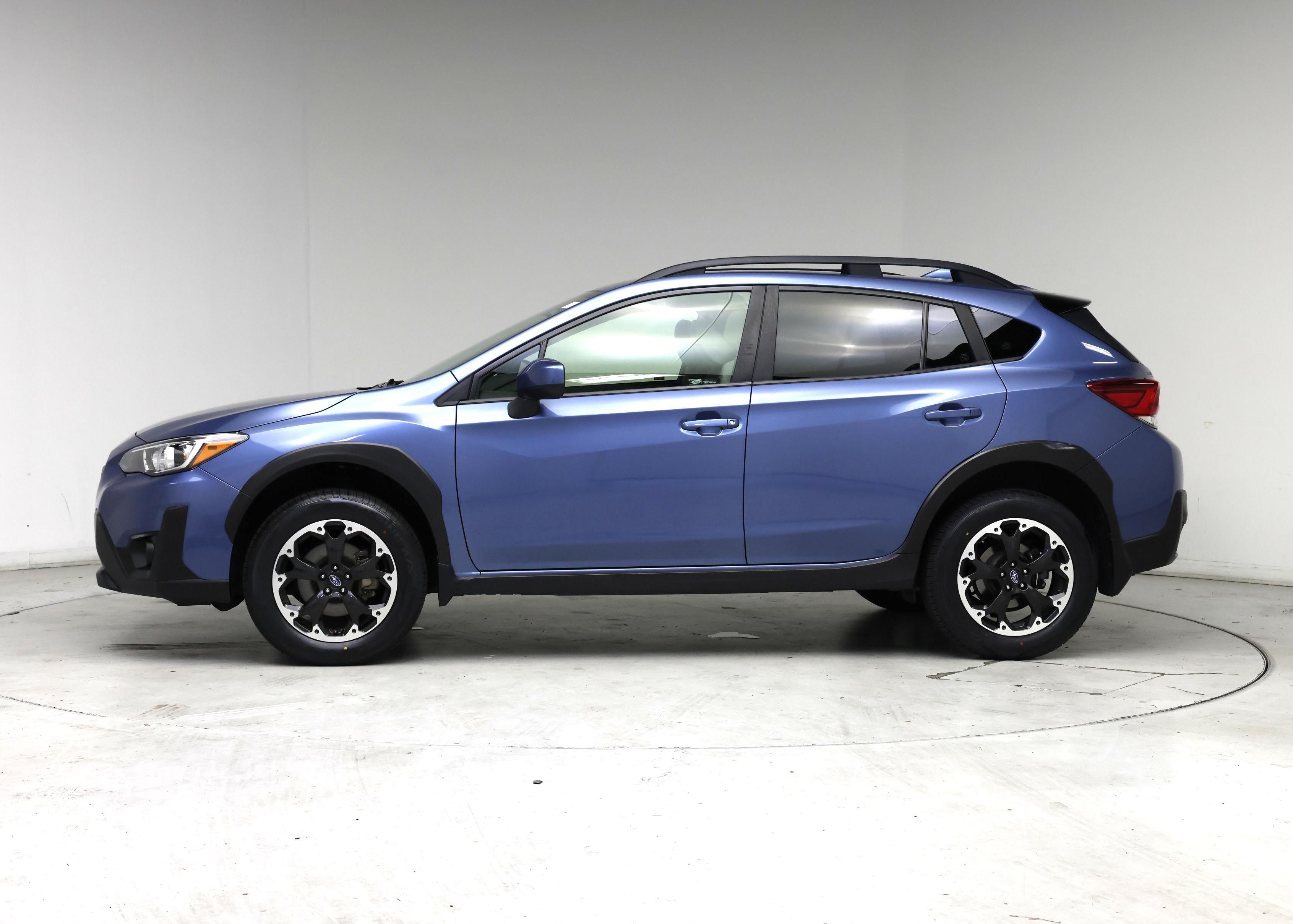 Thumbnail: 2021 Subaru Crosstrek - 3