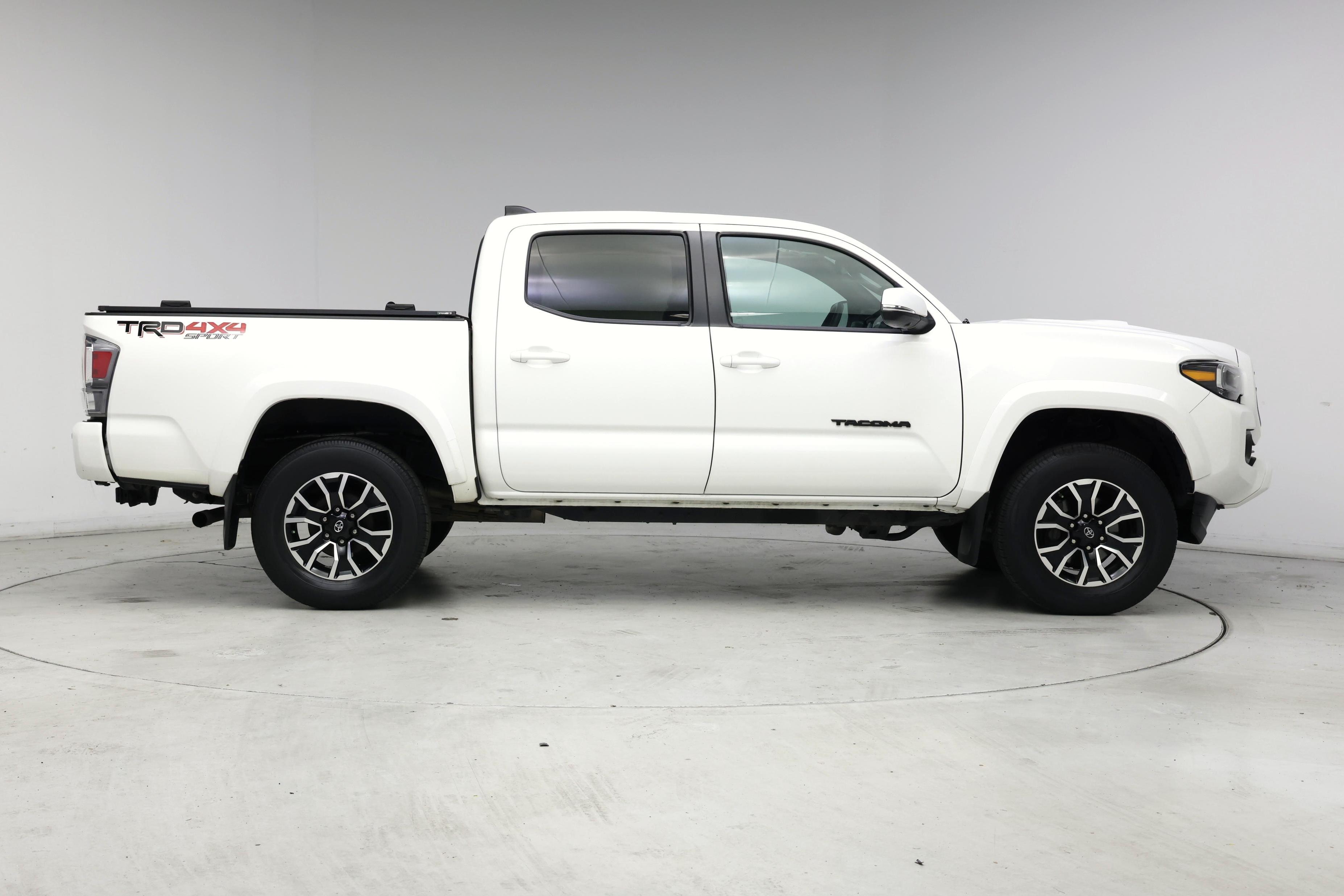 Thumbnail: 2021 Toyota Tacoma - 7