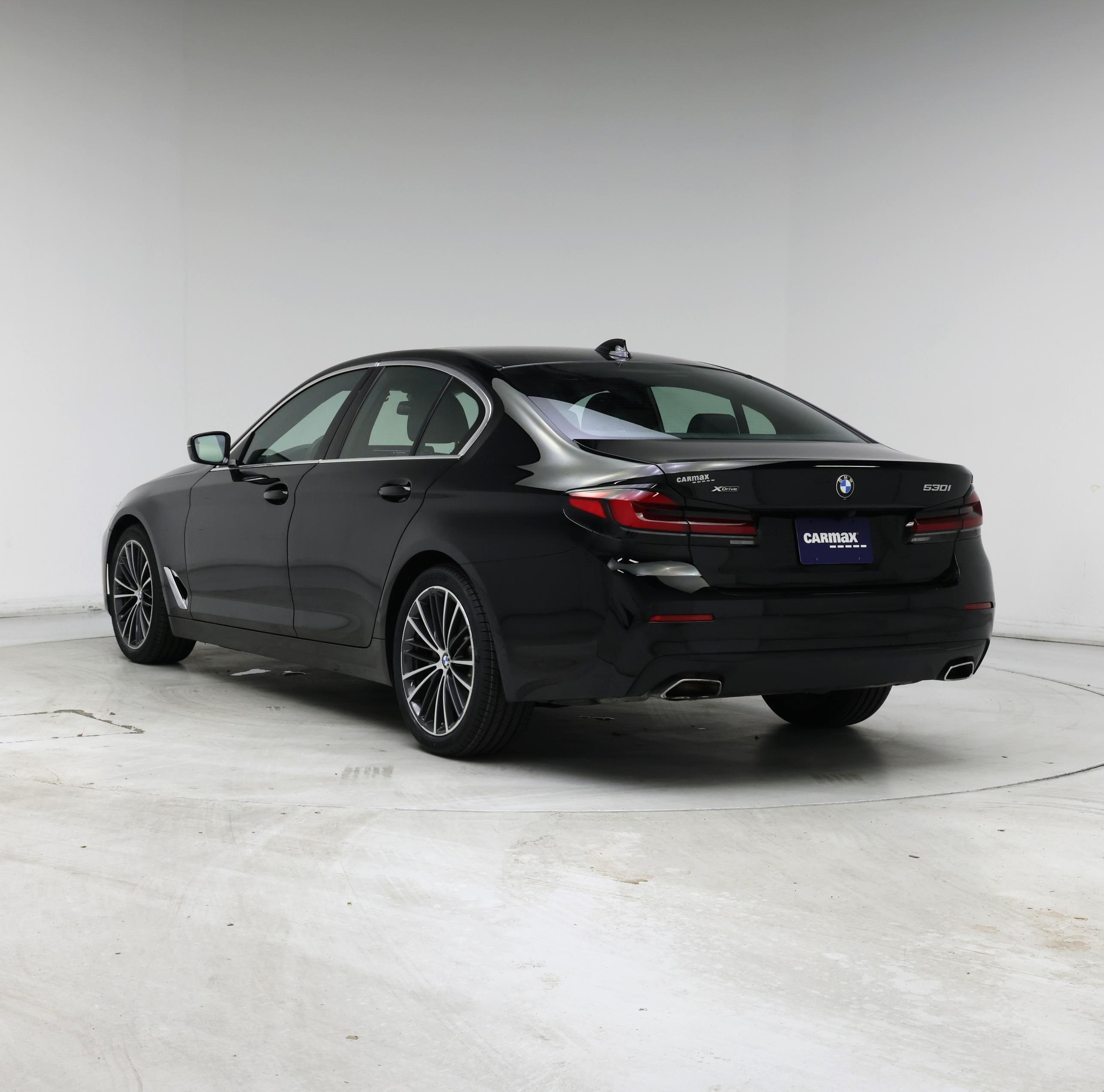 Thumbnail: 2022 BMW 5 Series - 2