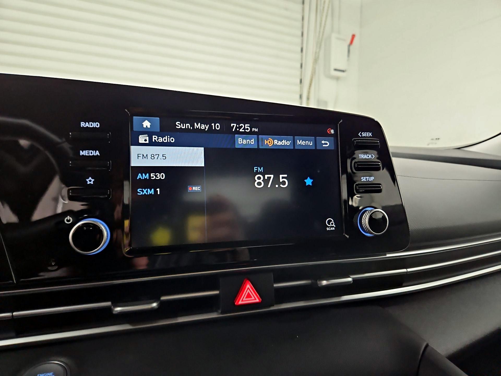 Thumbnail: 2021 Hyundai Elantra - 15
