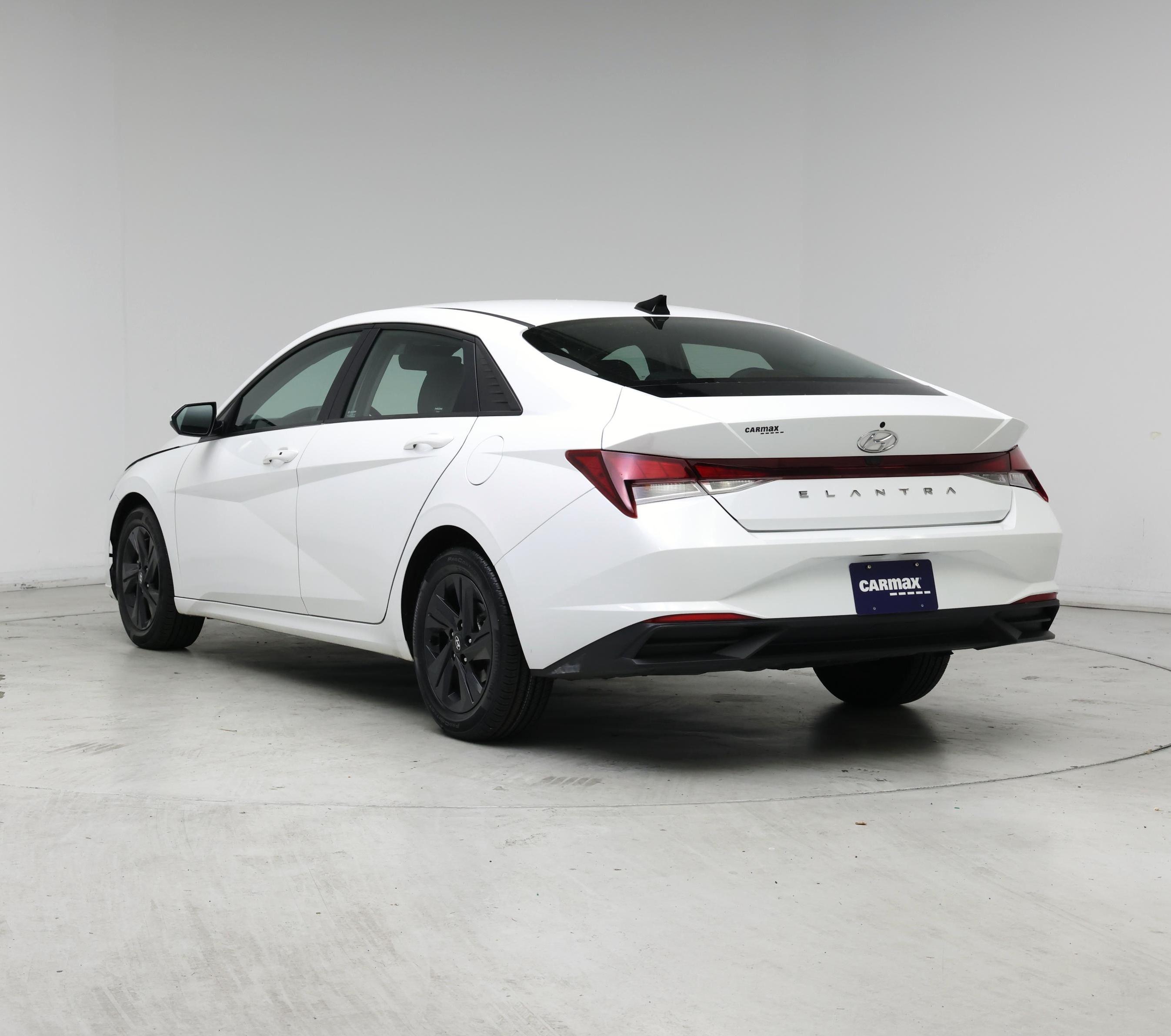 Thumbnail: 2021 Hyundai Elantra - 2