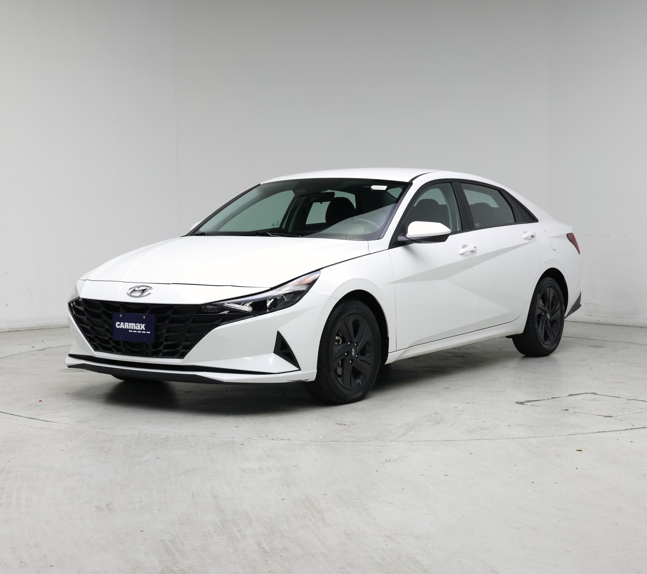 Thumbnail: 2021 Hyundai Elantra - 4