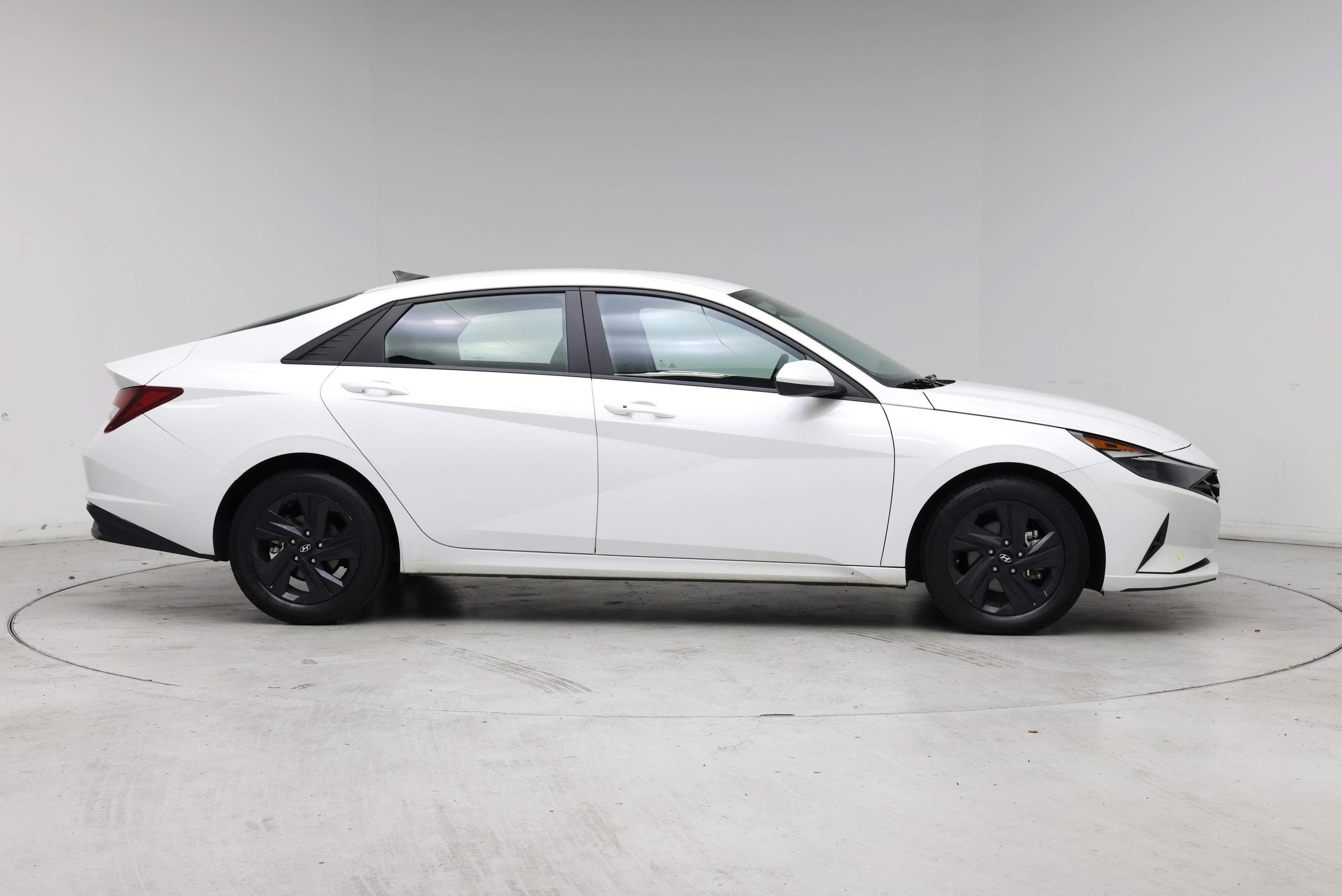 Thumbnail: 2021 Hyundai Elantra - 7
